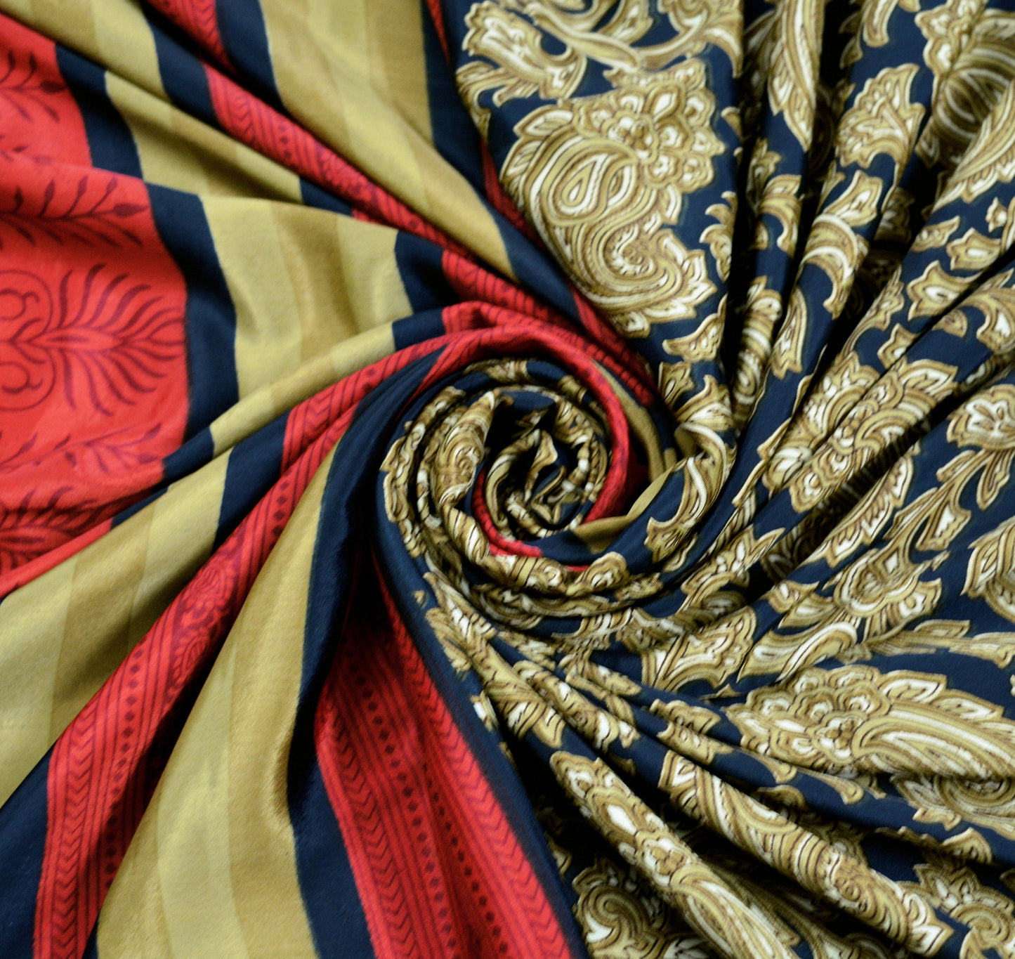 FREE SHIPPING Indian Vintage Beige & Red Saree Moss Crepe Printed Indian Sari 5yard Sewing Paisley Soft Craft Fabric Dressmaking