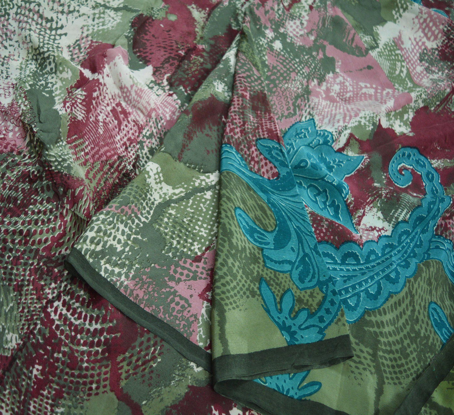 Indian Vintage Sari Green & Maroon Pure Crepe Silk Printed Saree 5yd Sewing Floral Wrap