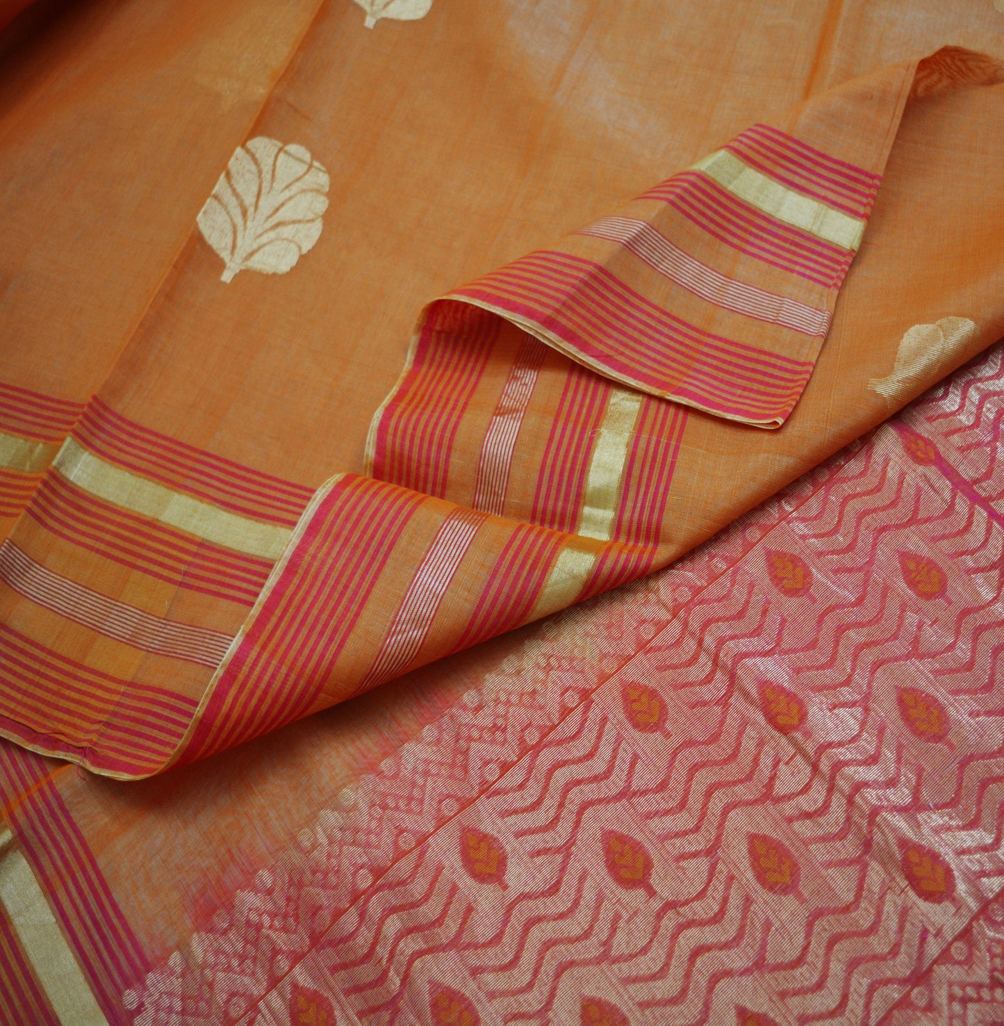 Vintage Sari Red & Saffron Hand Woven Pure Silk Saree Golden Zari 5Yard Soft Floral Ethnic
