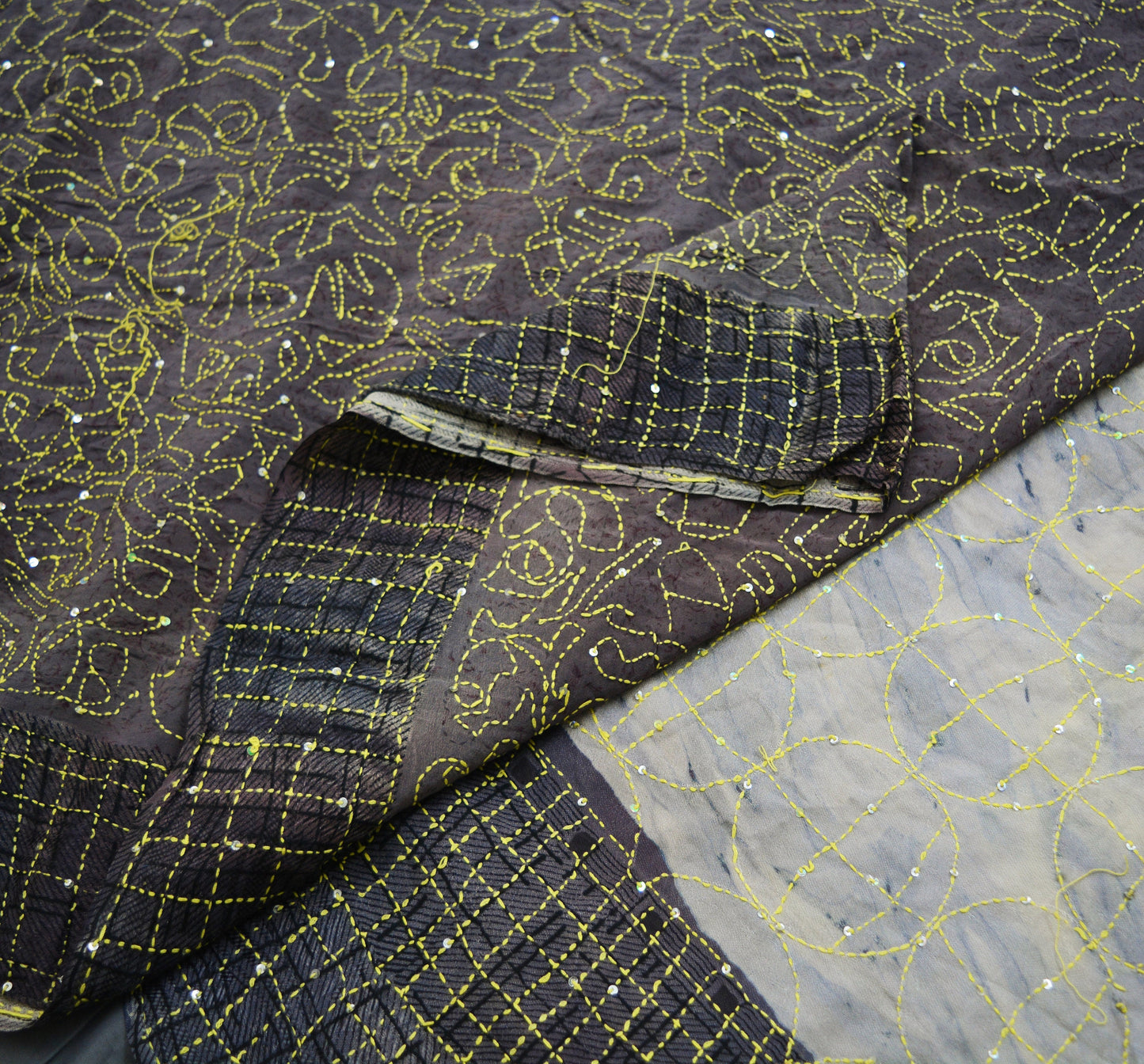 Indian Vintage Sari Dusty Purple Pure Crepe Silk Tie-dye Hand Embroidered Kantha Saree 6yard Sewing Floral