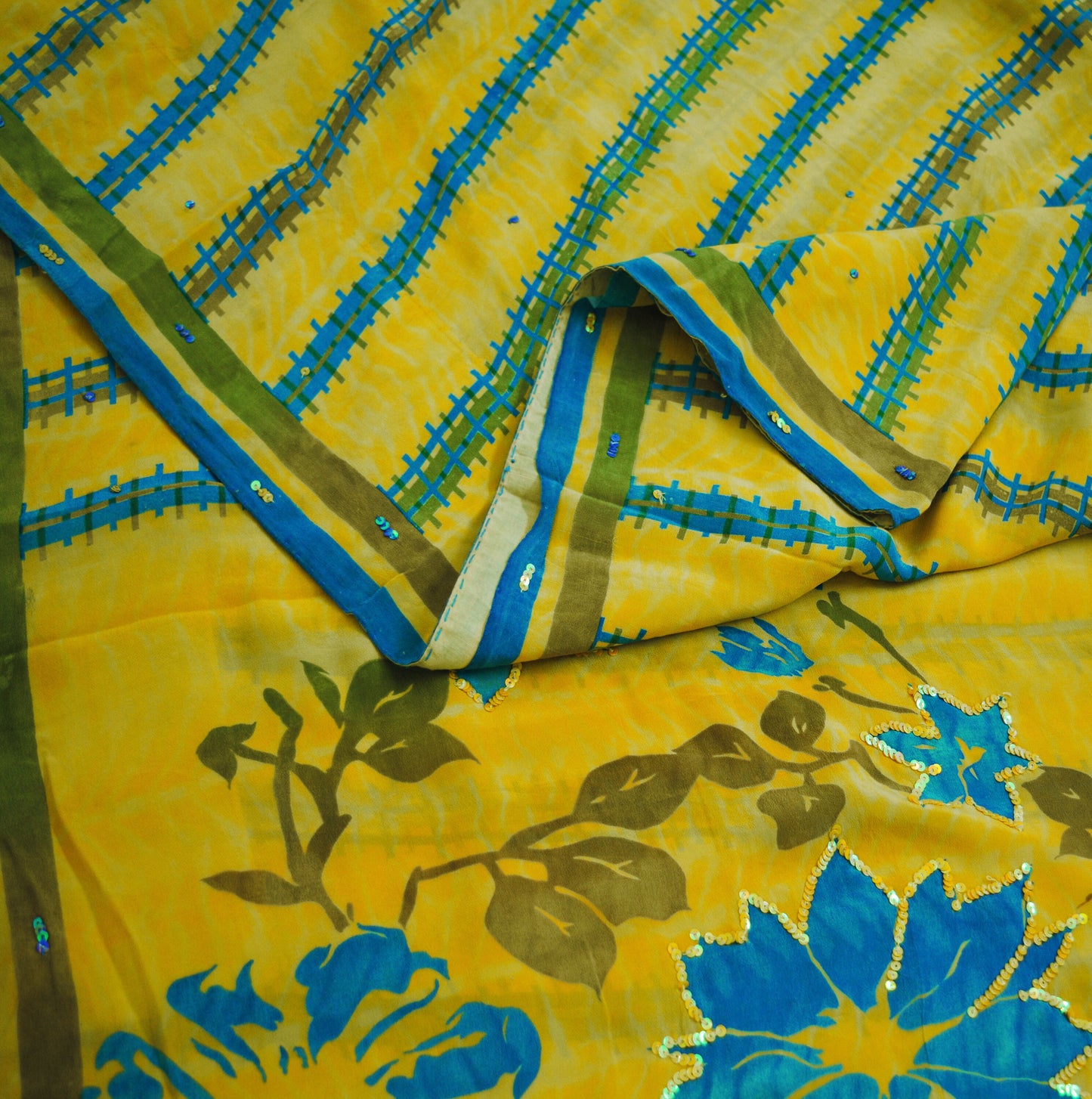 Indian Vintage Sari Yellow Pure Crepe Silk Hand Embroidered Saree 5yard Sewing Floral Craft Sequins