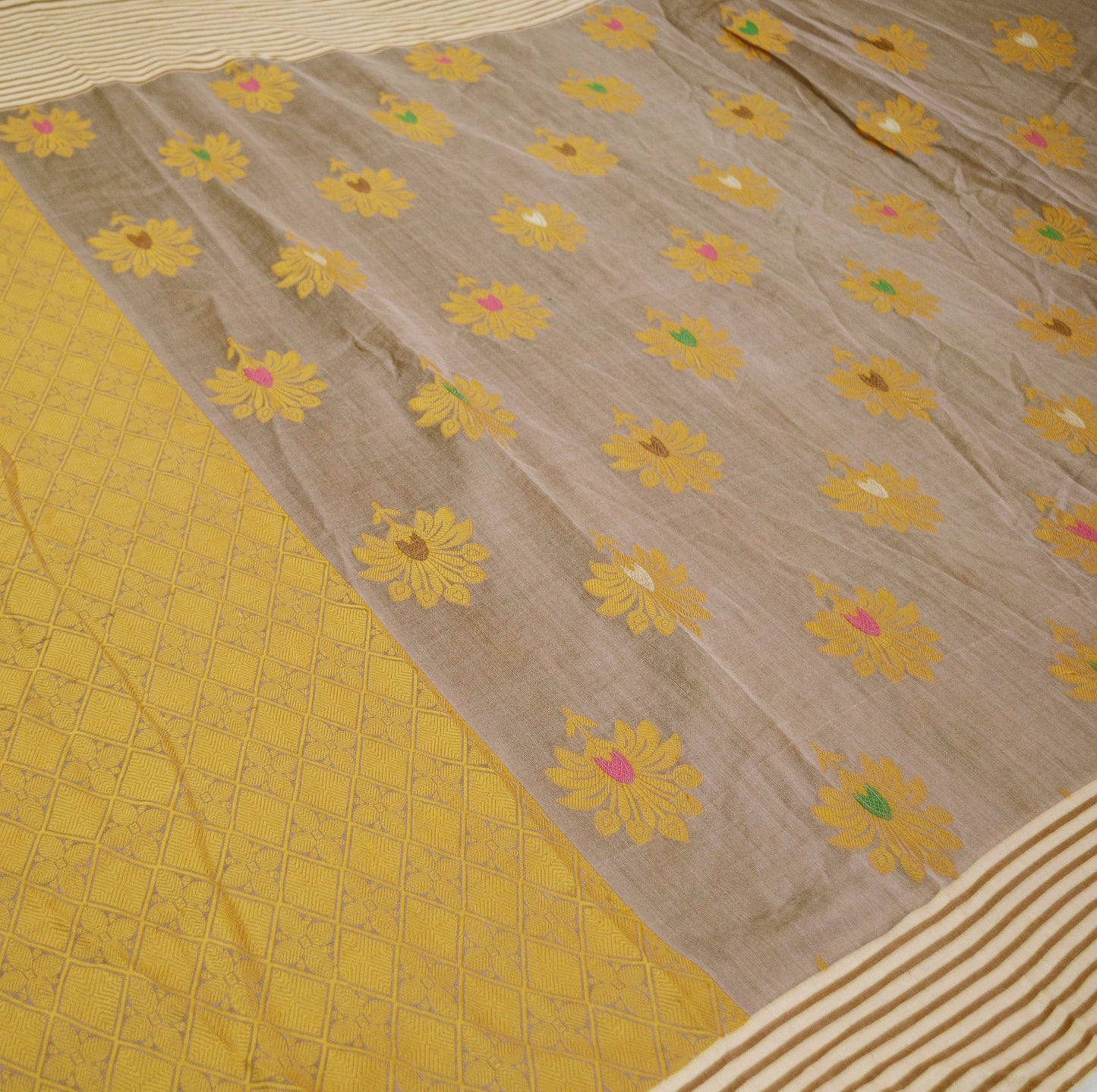 Indian Vintage Saree Brown Blend Cotton Hand Woven Painted Sari Indian Sari Fabric 5Yard Floral Soft