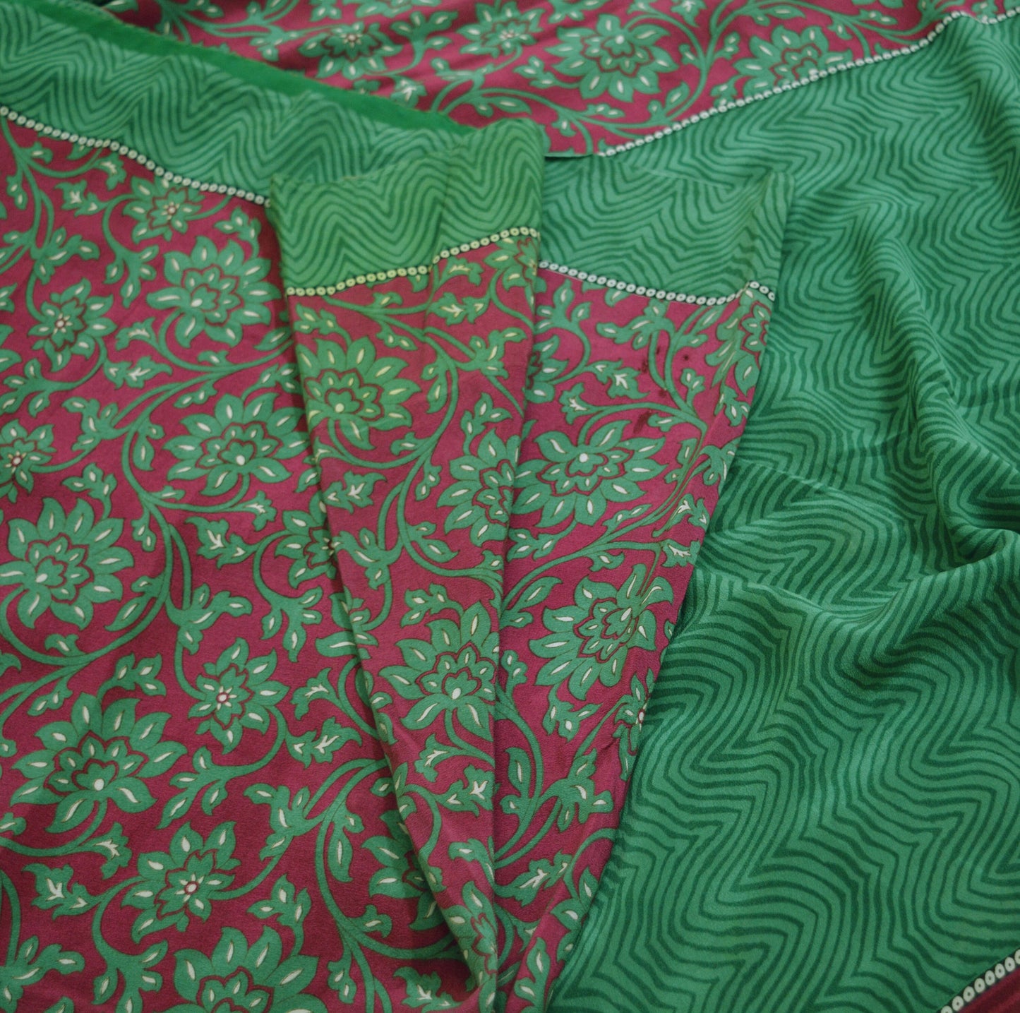 Indian Vintage Sari Maroon & Green Pure Crepe Silk Printed Saree 5yd Sewing Floral Soft Craft Fabric Ethnic Wrap