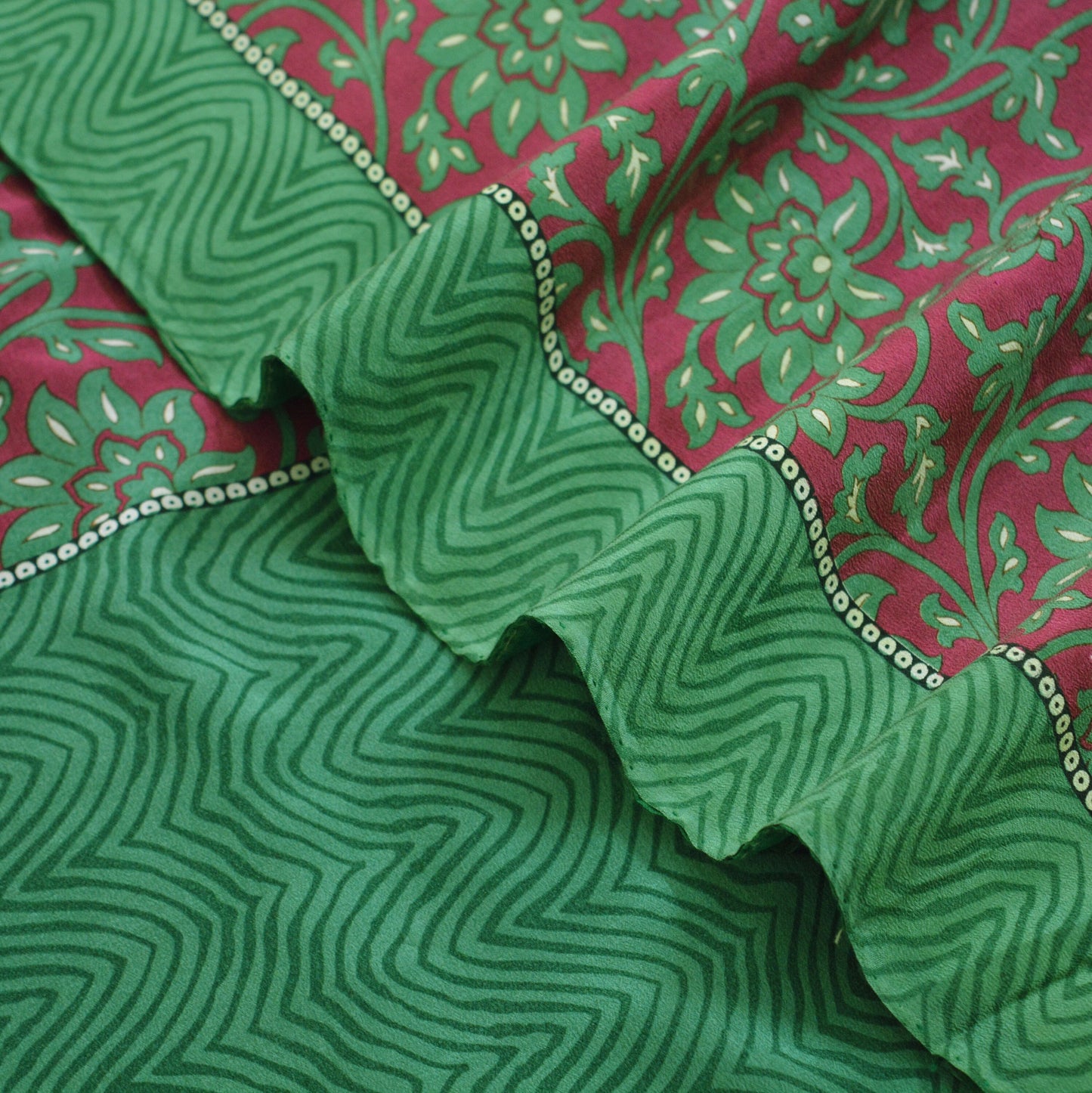 Indian Vintage Sari Maroon & Green Pure Crepe Silk Printed Saree 5yd Sewing Floral Soft Craft Fabric Ethnic Wrap