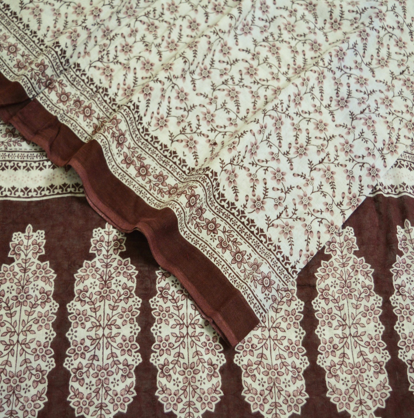 Indian Vintage Sari White & Brown 100% Pure Cotton Printed Saree Craft Fabric 5Yd Soft Sewing Sarong Wrap Boho Floral Quilting Crafting