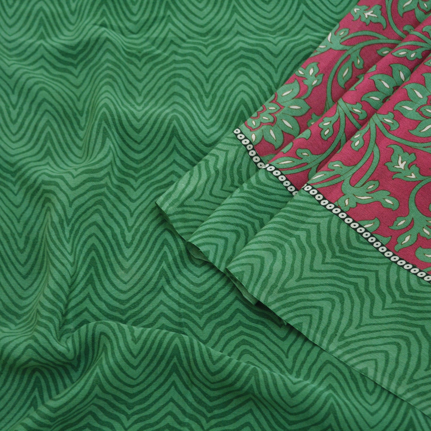 Indian Vintage Sari Maroon & Green Pure Crepe Silk Printed Saree 5yd Sewing Floral Soft Craft Fabric Ethnic Wrap