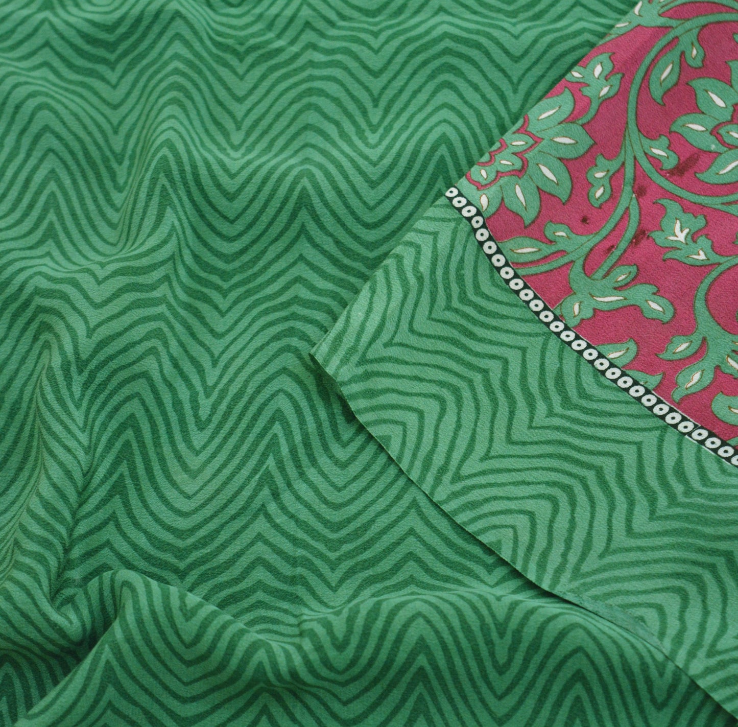 Indian Vintage Sari Maroon & Green Pure Crepe Silk Printed Saree 5yd Sewing Floral Soft Craft Fabric Ethnic Wrap