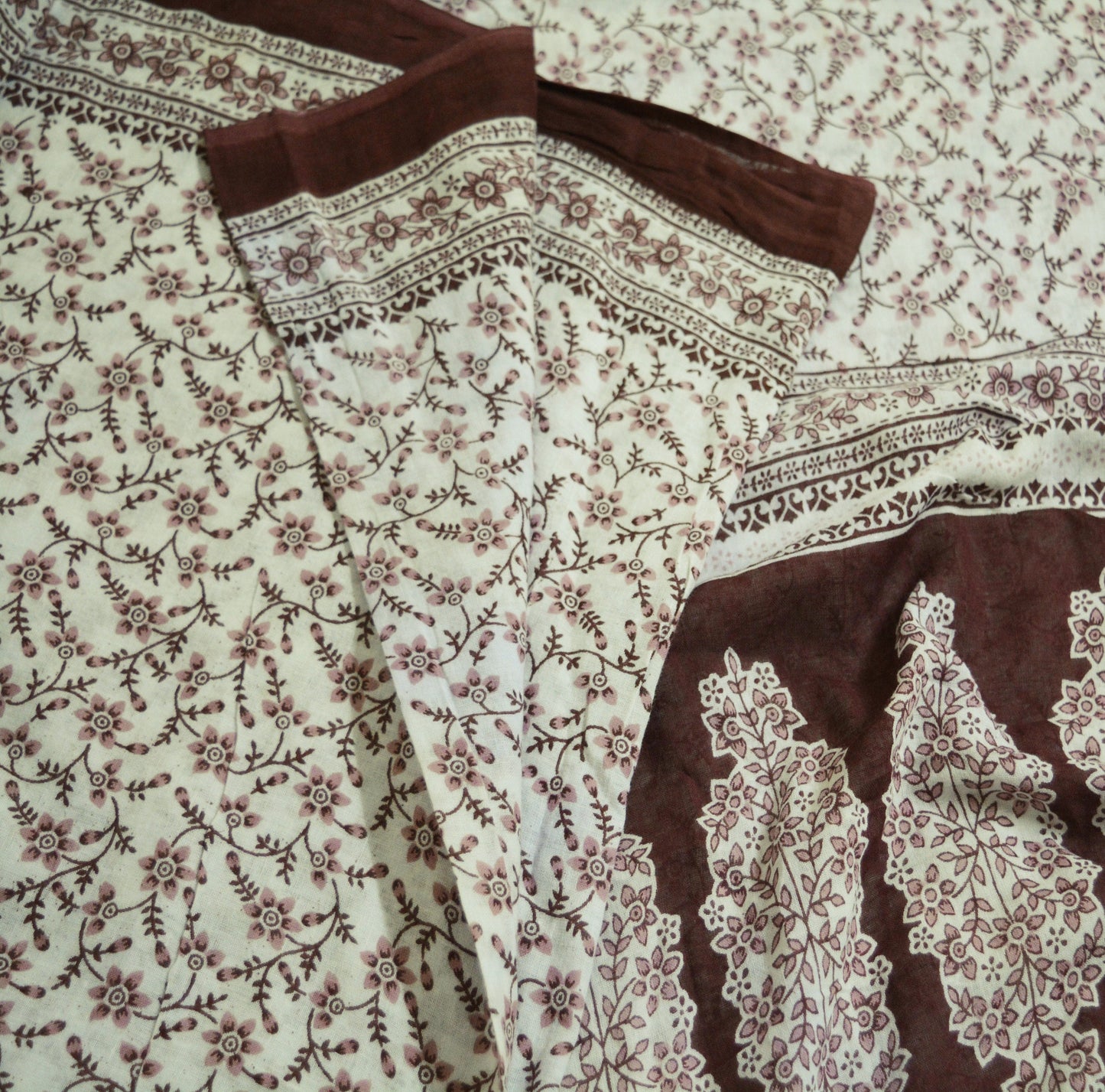 Indian Vintage Sari White & Brown 100% Pure Cotton Printed Saree Craft Fabric 5Yd Soft Sewing Sarong Wrap Boho Floral Quilting Crafting