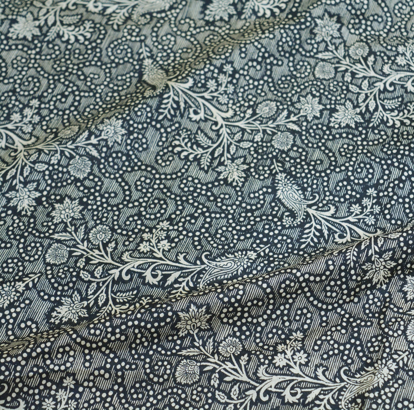 Indian Vintage Sari Black & Maroon 100% Pure Silk Printed Saree Fabric 6yd Sewing Craft DressMaking Soft Paisley