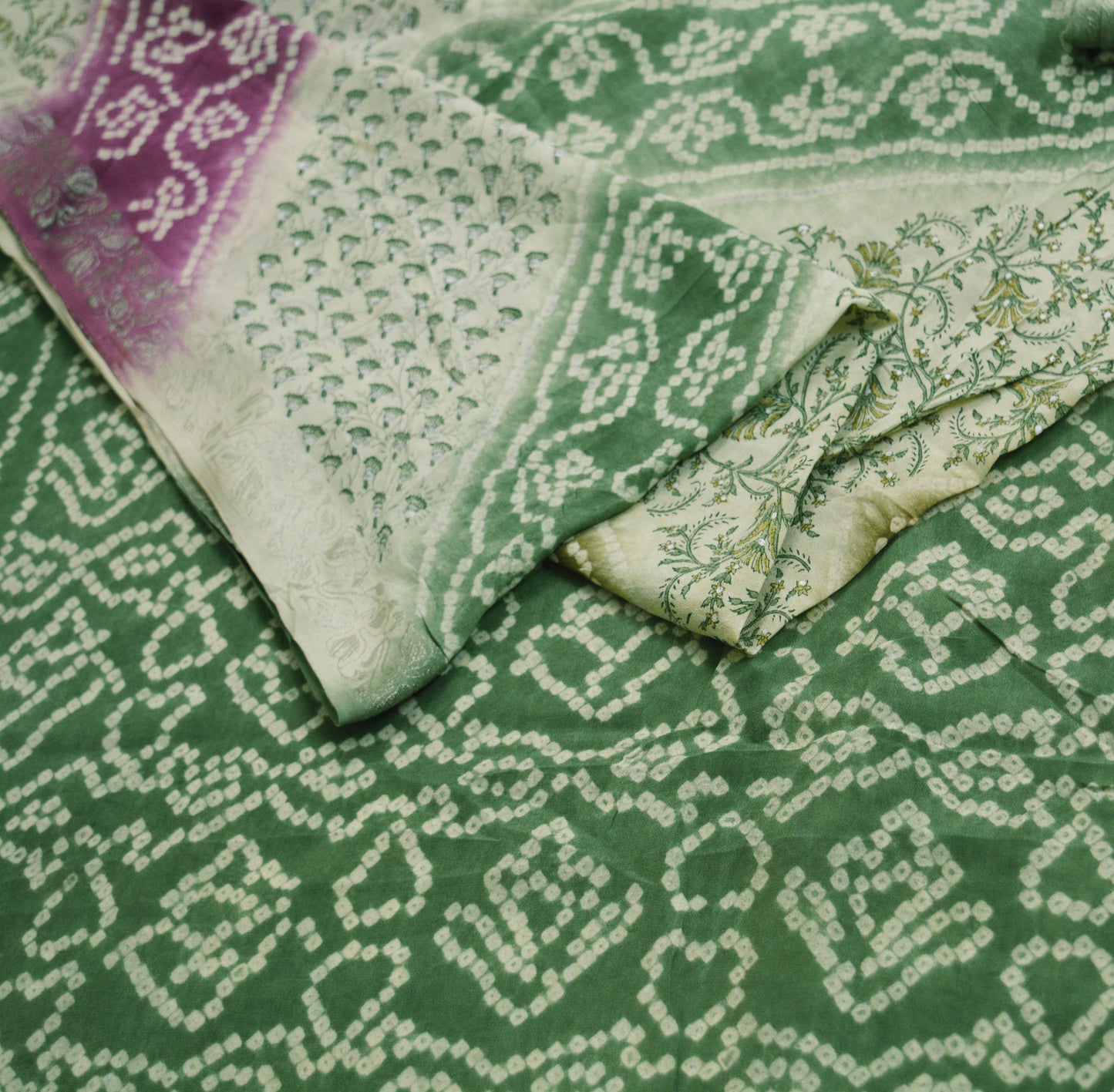 Indian Vintage Sari Green & Ivory Pure Silk Bandhani Printed Sarees Fabric 5yd Floral Sewing Traditional Culture Sari Ethnic Fabric