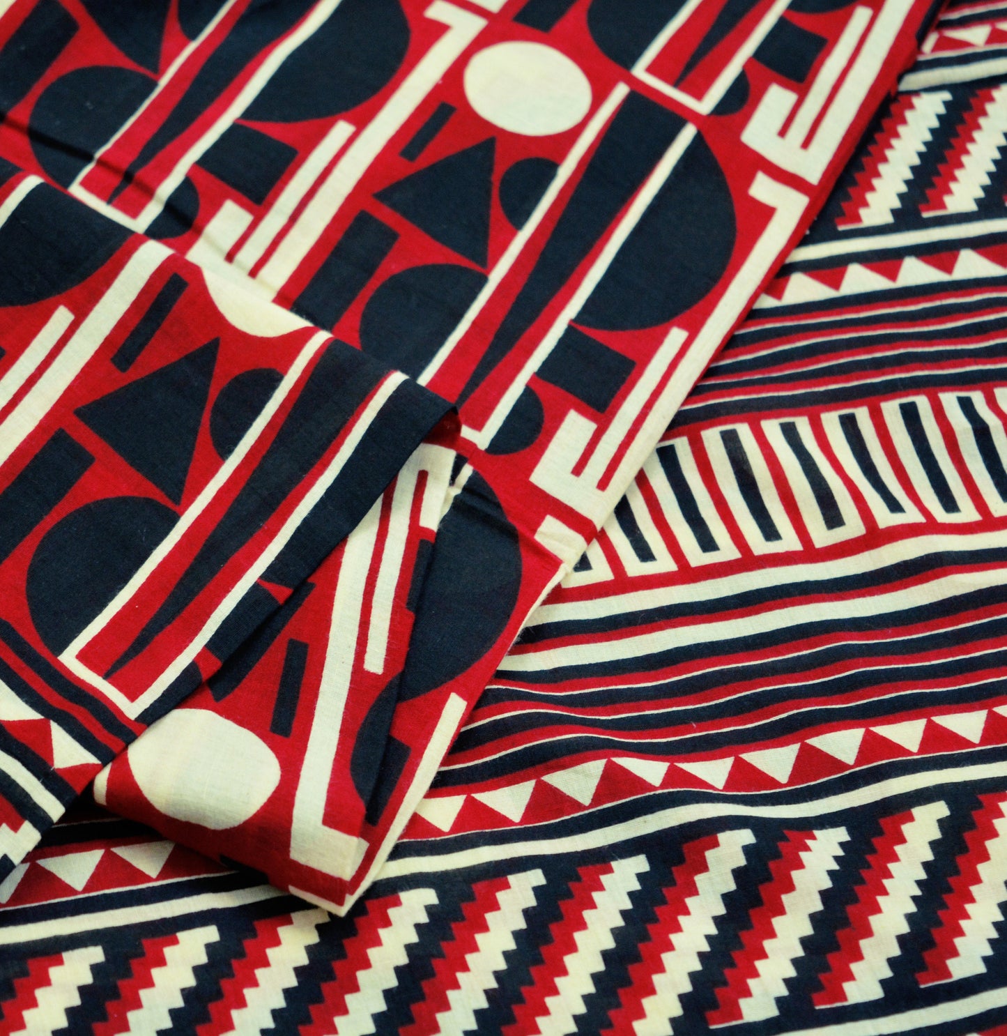 Indian Vintage Sari Red & Black Printed 100% Pure Cotton Saree Craft Fabric 5Yard Sewing Sarong Wrap Boho Floral