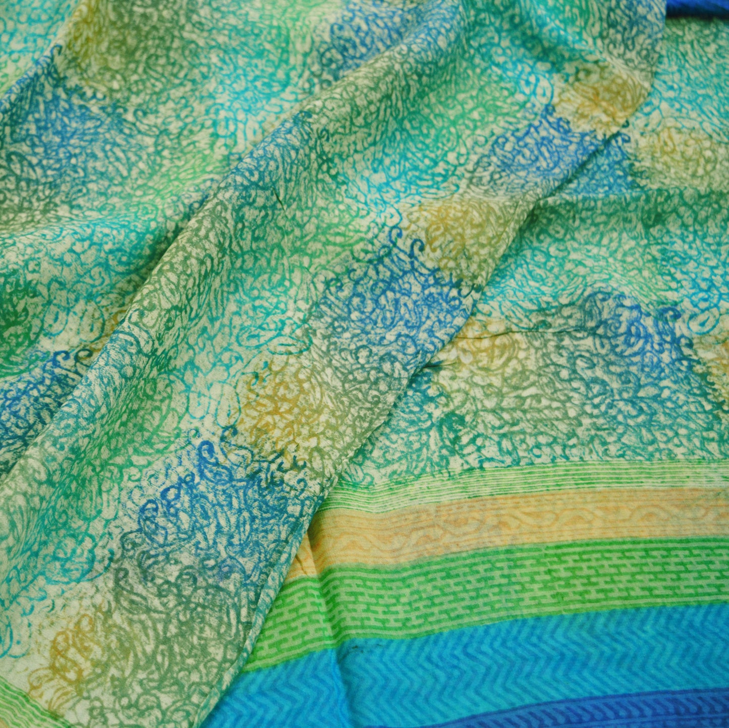Vintage Sari Green & Cream Blend Georgette Printed Indian Saree Sewing 5yard Soft Craft Floral Design Wrap Boho