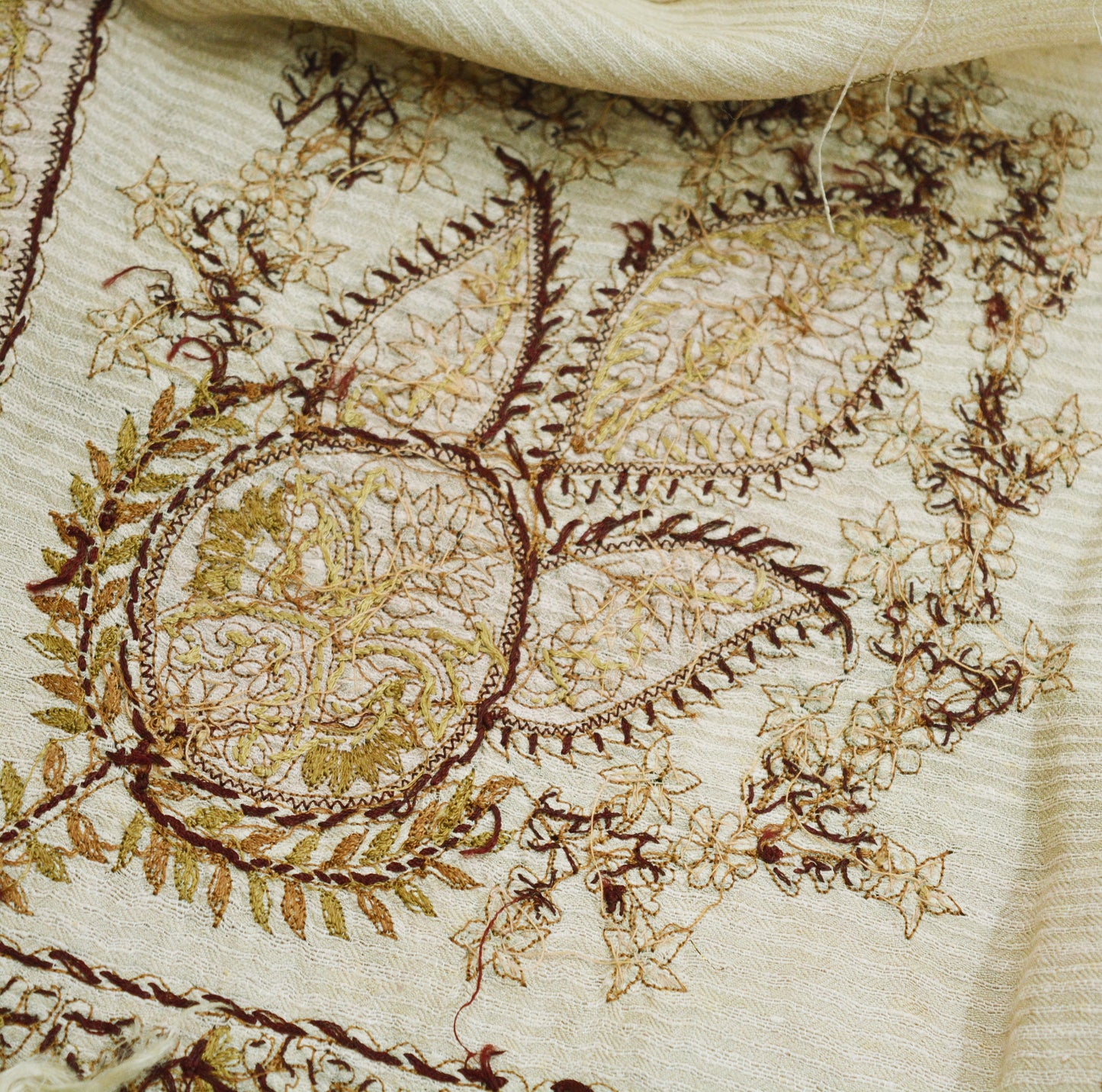 Vintage Cream Pure Woolen Hand Embroidered Design Fabric 16"X4" Floral Crafting Quilting Zardozi/Dabka