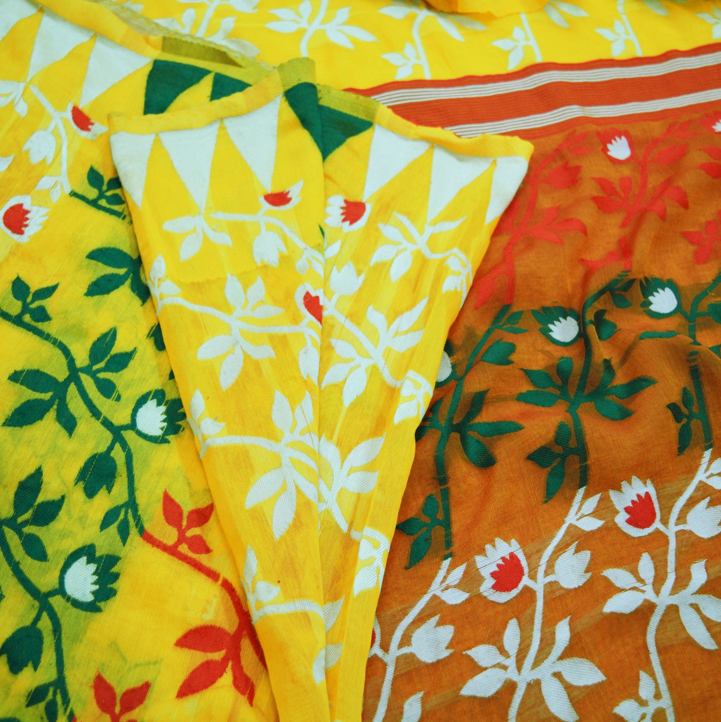 Indian Vintage Sari Red & Yellow Hand Woven saree Cotton Fabric 5Yard Floral Soft Golden Zari