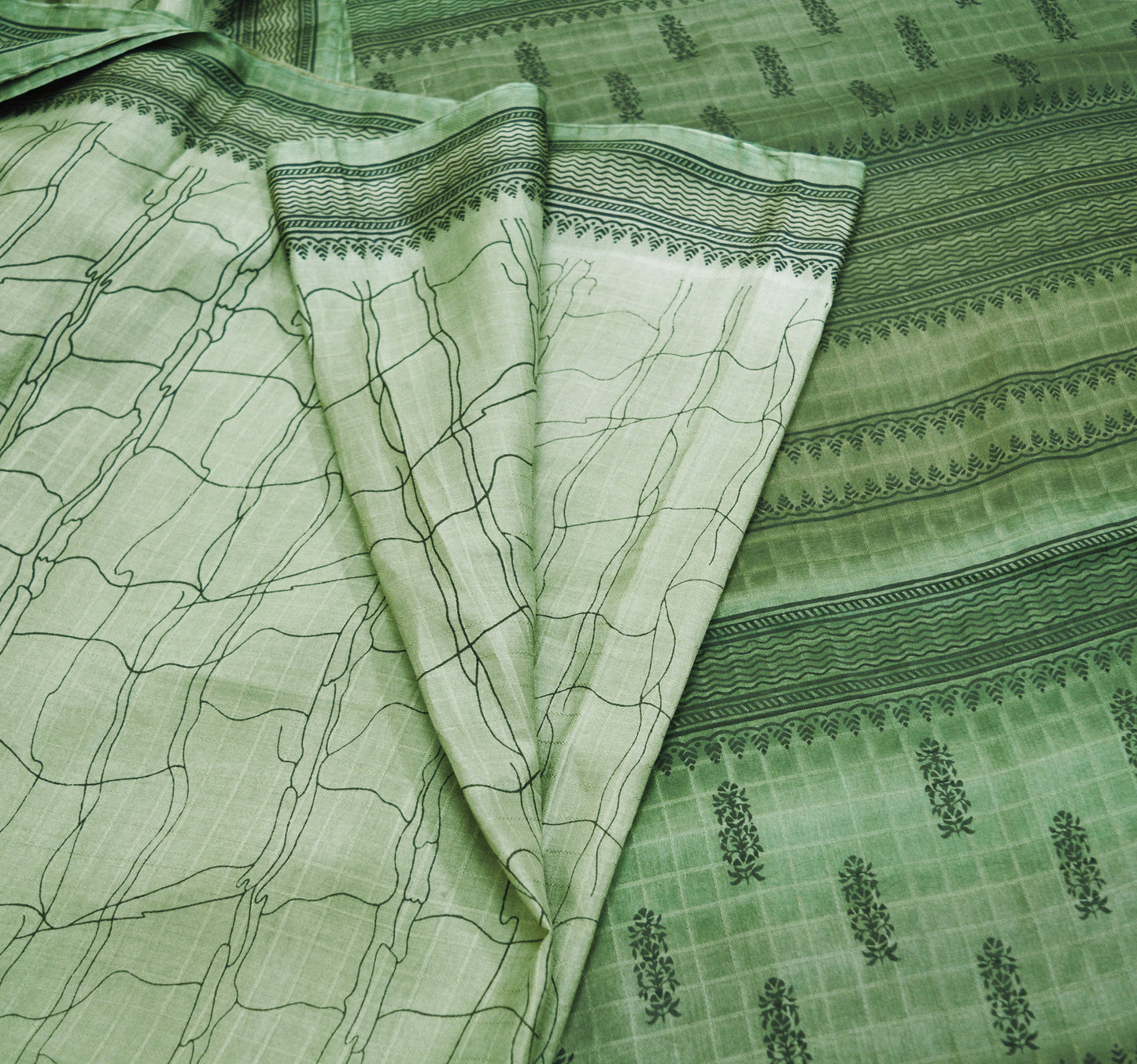 Indian Vintage Sari Green Pure Silk Printed Saree Fabric 6yd Sewing Craft DressMaking Soft Floral Design