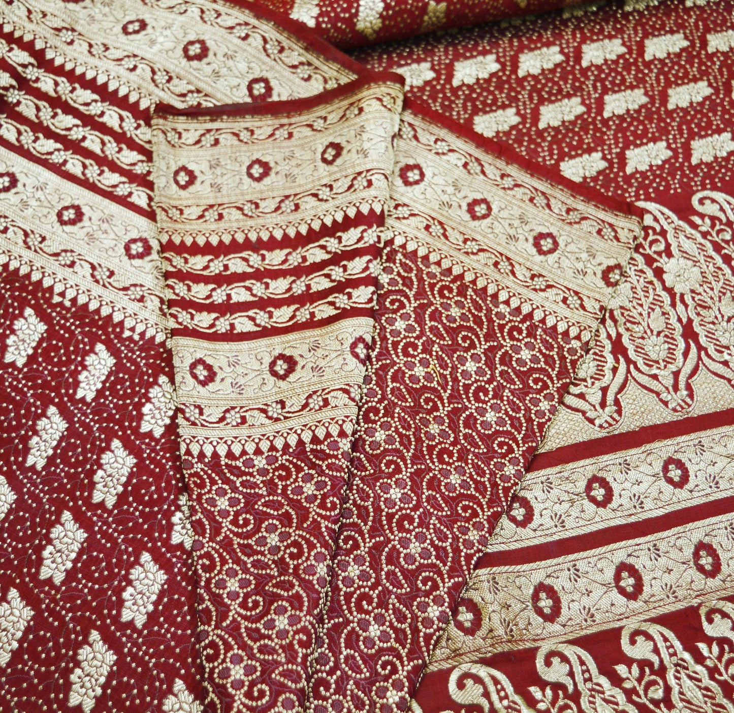 Indian Vintage Sari Maroon Heavy Wedding Pure Satin Silk Woven Banarasi Brocade Saree Golden Zari 5Yd