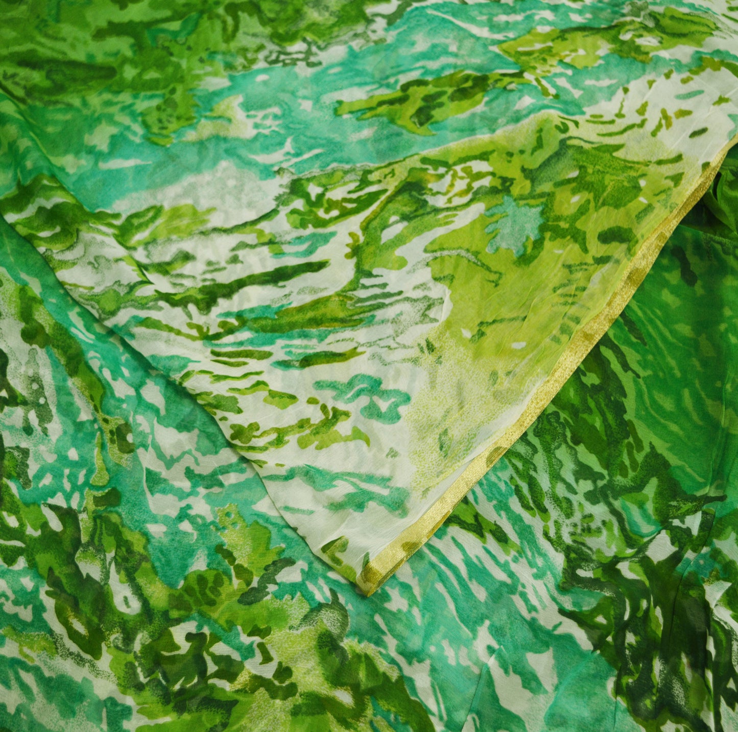 Indian Women Vintage Sari White & Green Blend Chiffon Printed Saree Sewing 5yard Soft Craft Floral Design Wrap Boho Zari