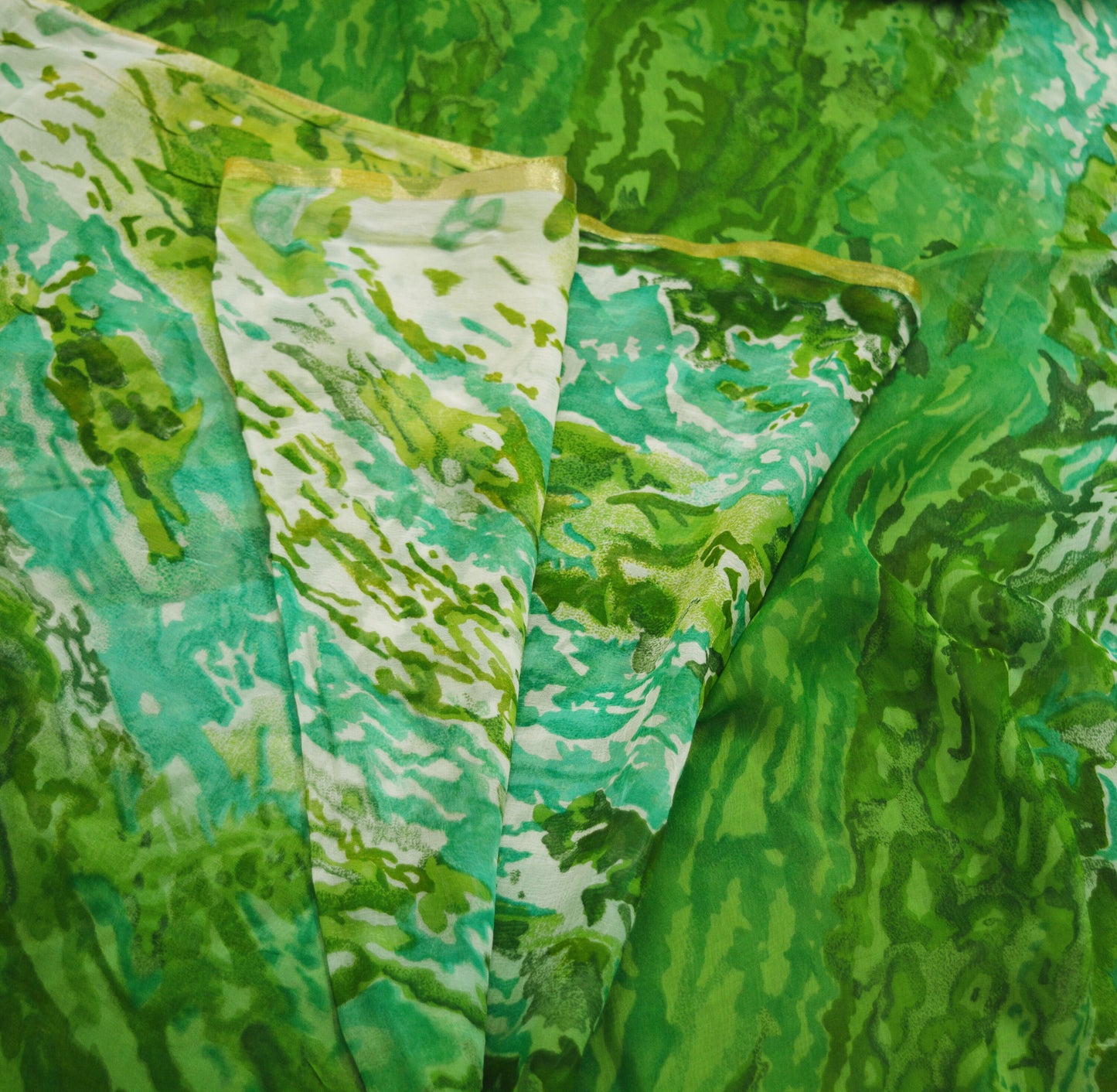 Indian Women Vintage Sari White & Green Blend Chiffon Printed Saree Sewing 5yard Soft Craft Floral Design Wrap Boho Zari