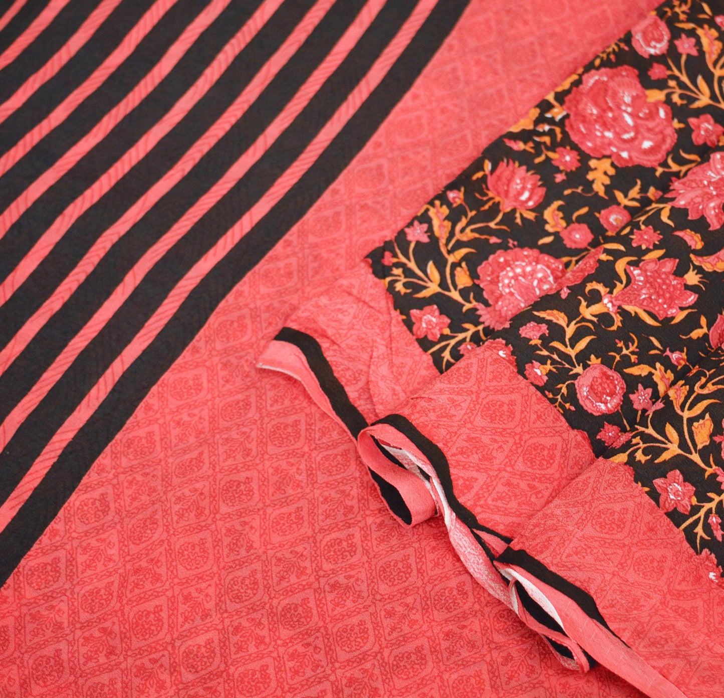 Indian Vintage Sari Pink & Black Pure Crepe Silk Printed Saree 5yard Sewing Floral Soft Craft Fabric Ethnic Wrap