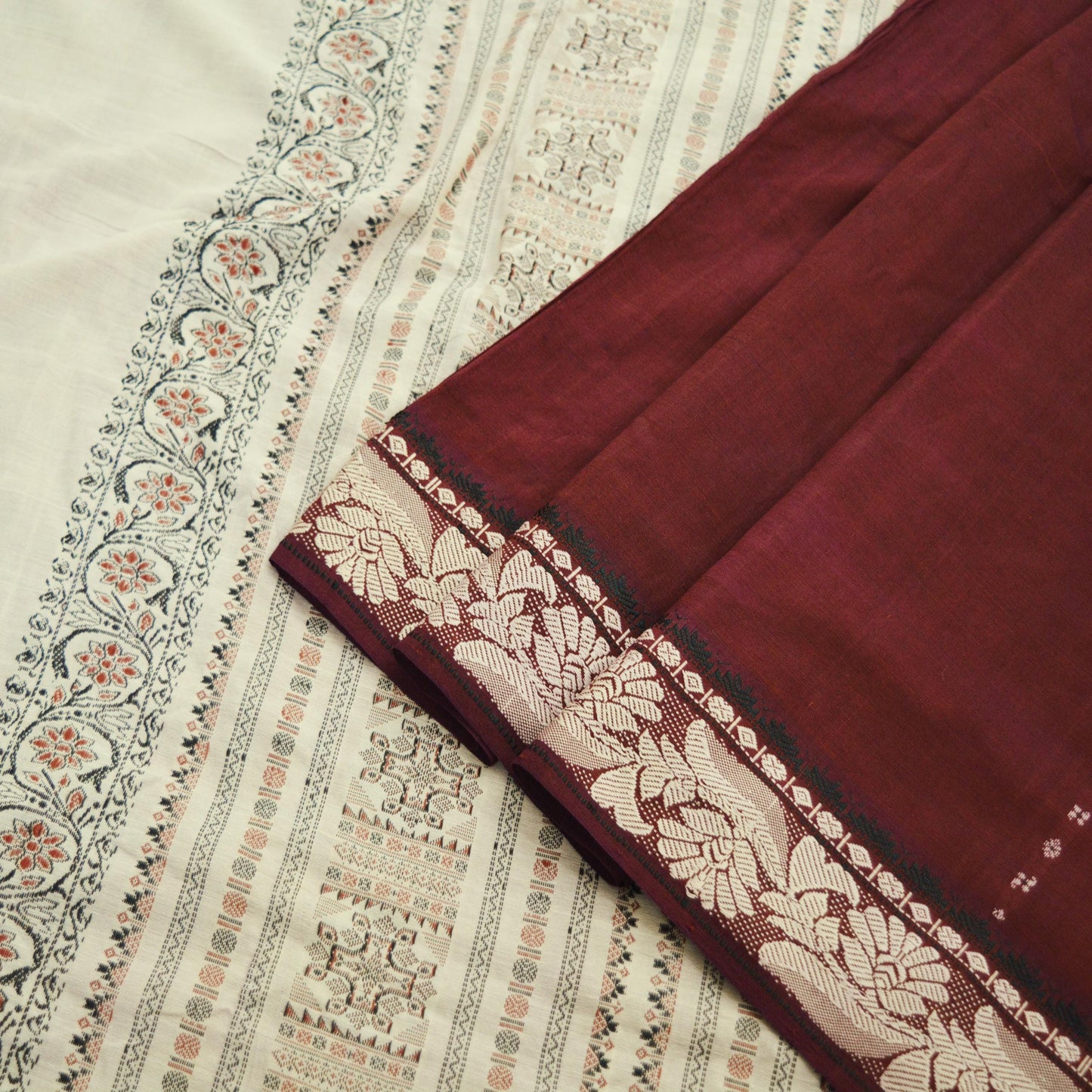 Indian Vintage Sari Maroon & Cream Pure Cotton Hand Woven Baluchari Saree 5yard Ethnic Fringes Peacock