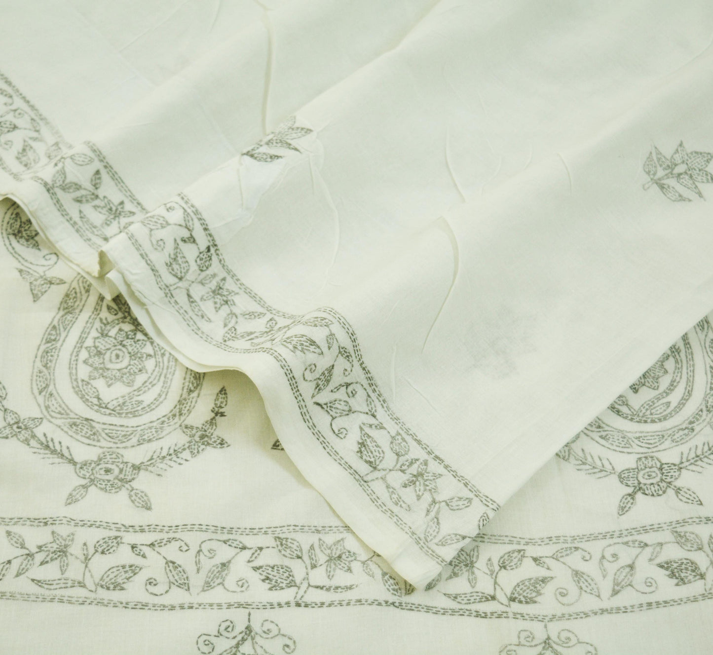 Indian Vintage Sari White Pure Cotton Hand Embroidered Kantha Saree Fabric 6yard Sewing Floral Soft Sequins