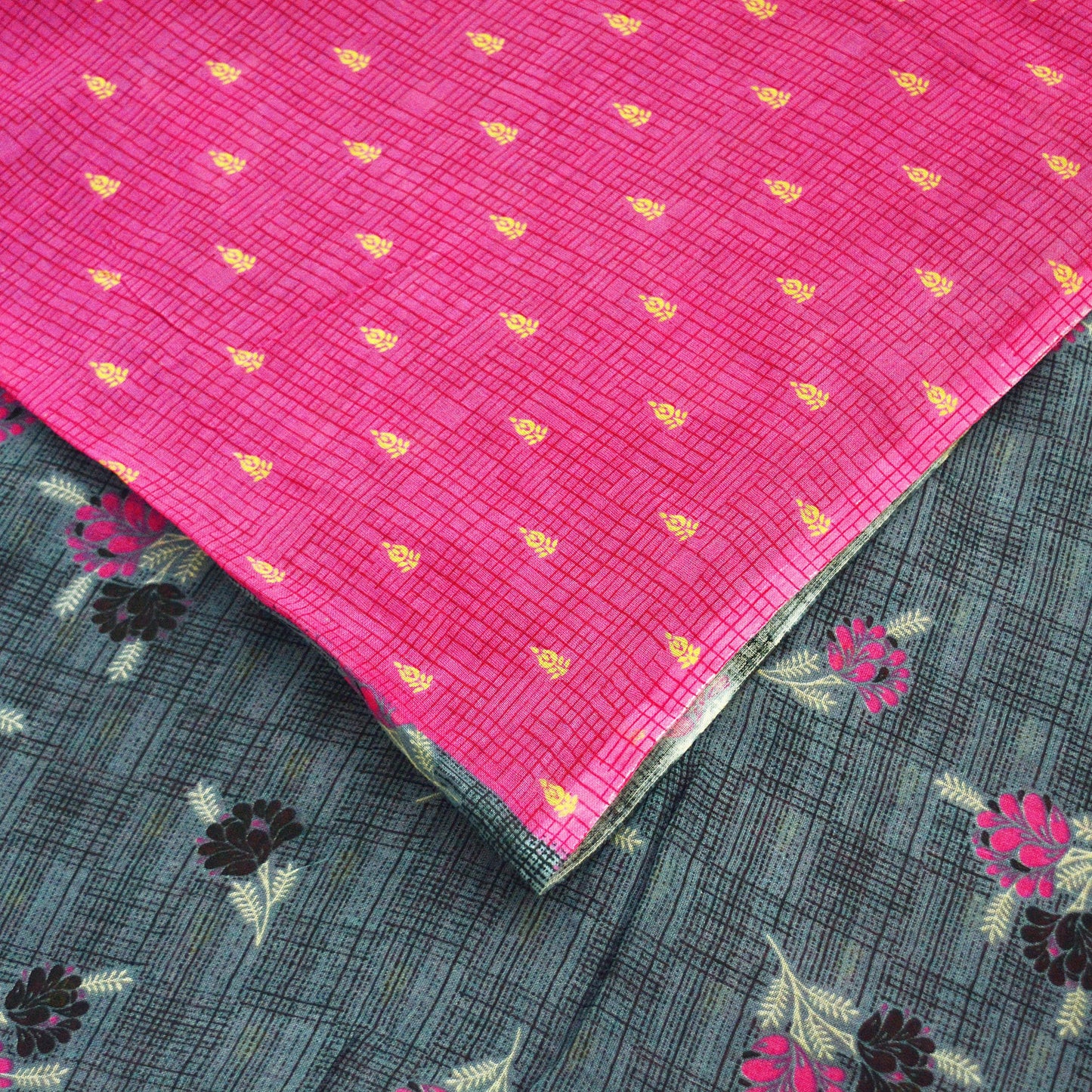 Indian Vintage Sari Gray & Pink Printed Blend Cotton Saree Craft Soft Fabric 5Yard Sewing Sarong Wrap Boho Paisley