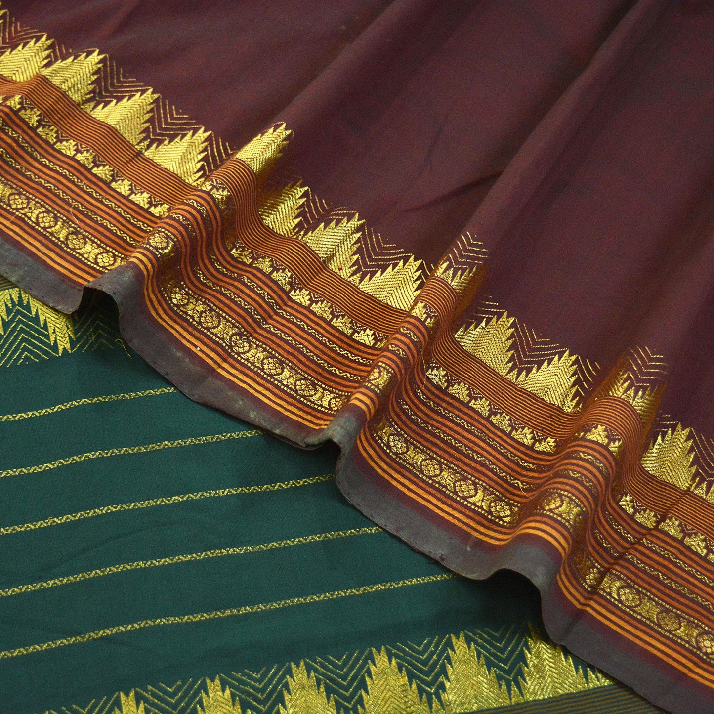 Vintage Sari Maroon & Green Pure Cotton Hand Woven Sarees Craft Fabric Zari 5Yd Sewing Soft Crafting Dress making Upcycle Quilting Zigzag