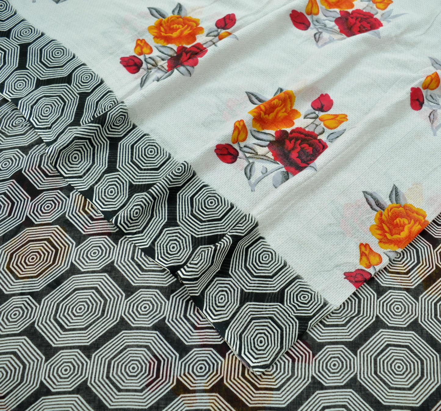 Indian Vintage Black & White Saree Printed Pure Cotton Indian Sari Craft Fabric 5Yd Sewing Soft Sarong Wrap Boho Floral Quilting Crafting