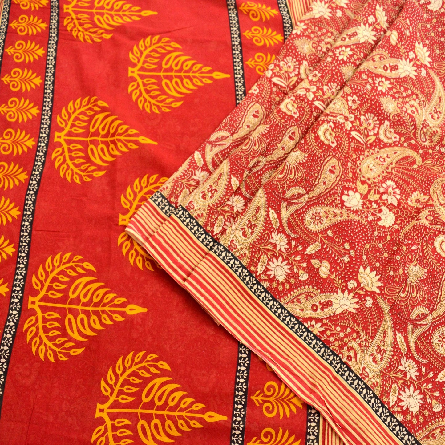 Indian Vintage Sari Red Printed Saree 100% Pure Cotton 5Yd Craft Fabric Sewing Soft Sarong Wrap Boho Paisley Quilting Dress Making Crafting