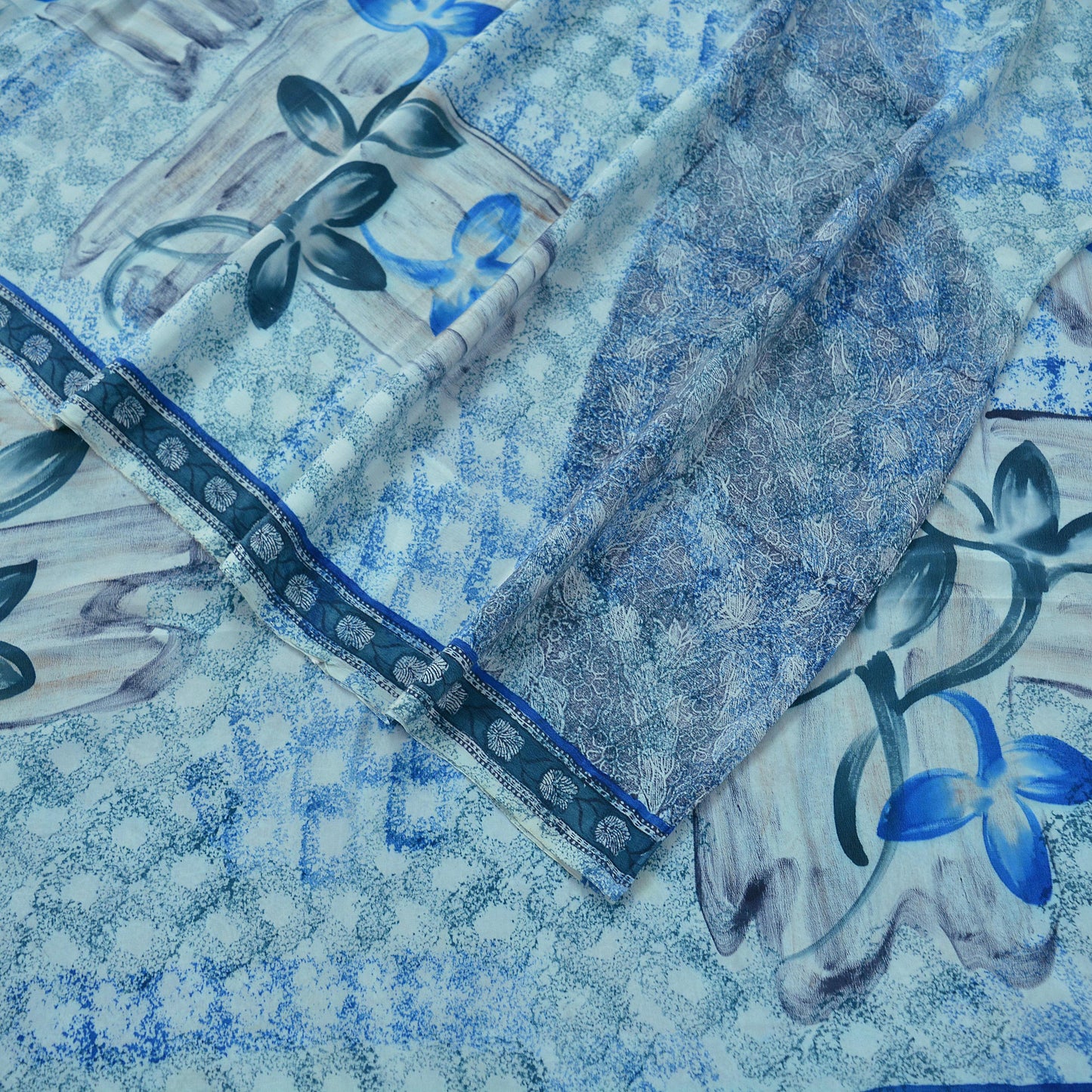 Indian Vintage Sari Ivory & Blue Pure Crepe Silk Printed Saree 5yard Sewing Floral Soft Craft Fabric Wrap Upcycle Quilting Crafting Used