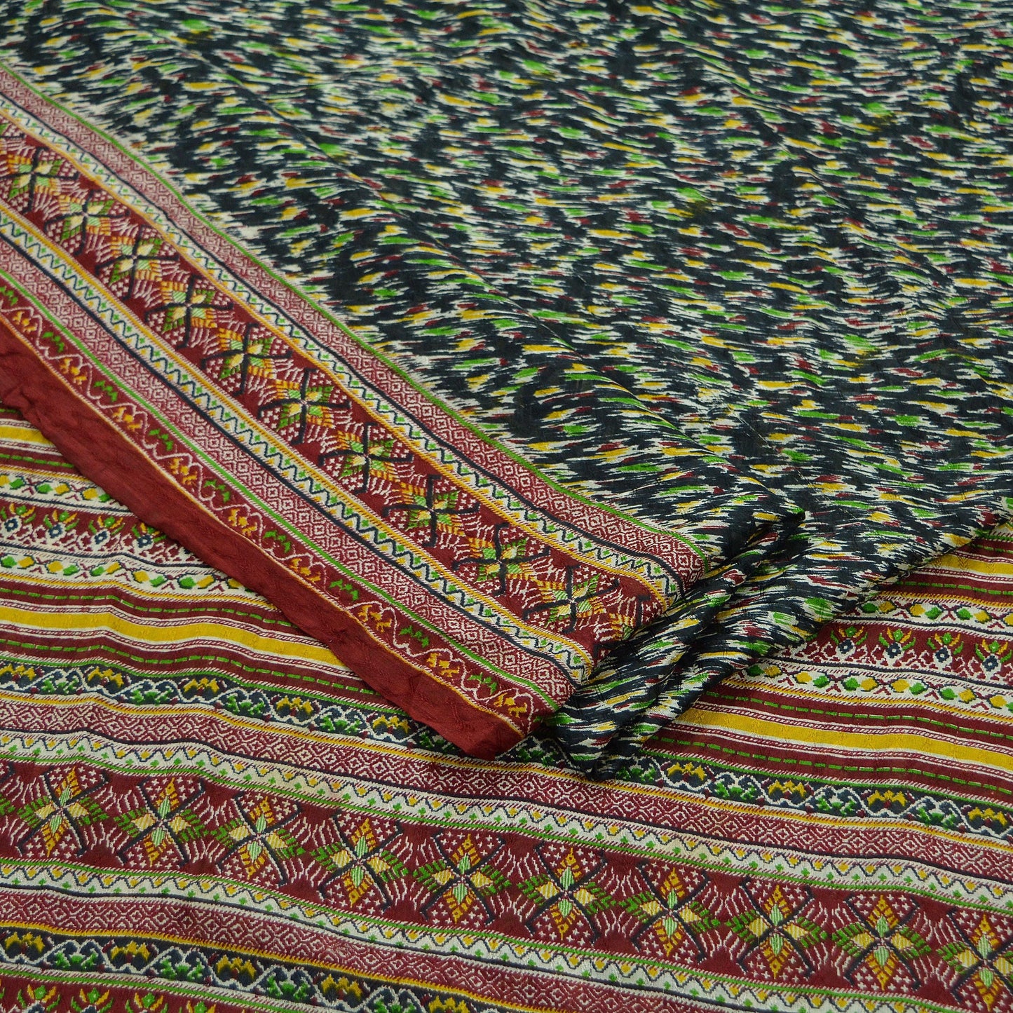 Indian Vintage Sari Black & Maroon 100% Pure Silk Printed Saree 6yd Sewing Craft Fabric DressMaking Soft Quilting Crafting Upcycle Used