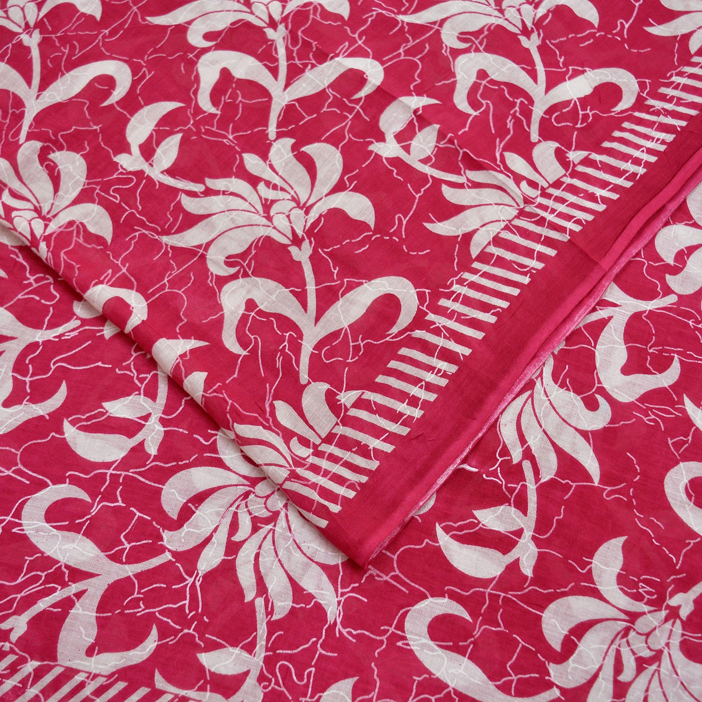 Indian Vintage Sari White & Pink Printed Pure Cotton Sarees Craft Fabric 5Yd Soft Sewing Sarong Wrap Boho Floral Quilting Dress making