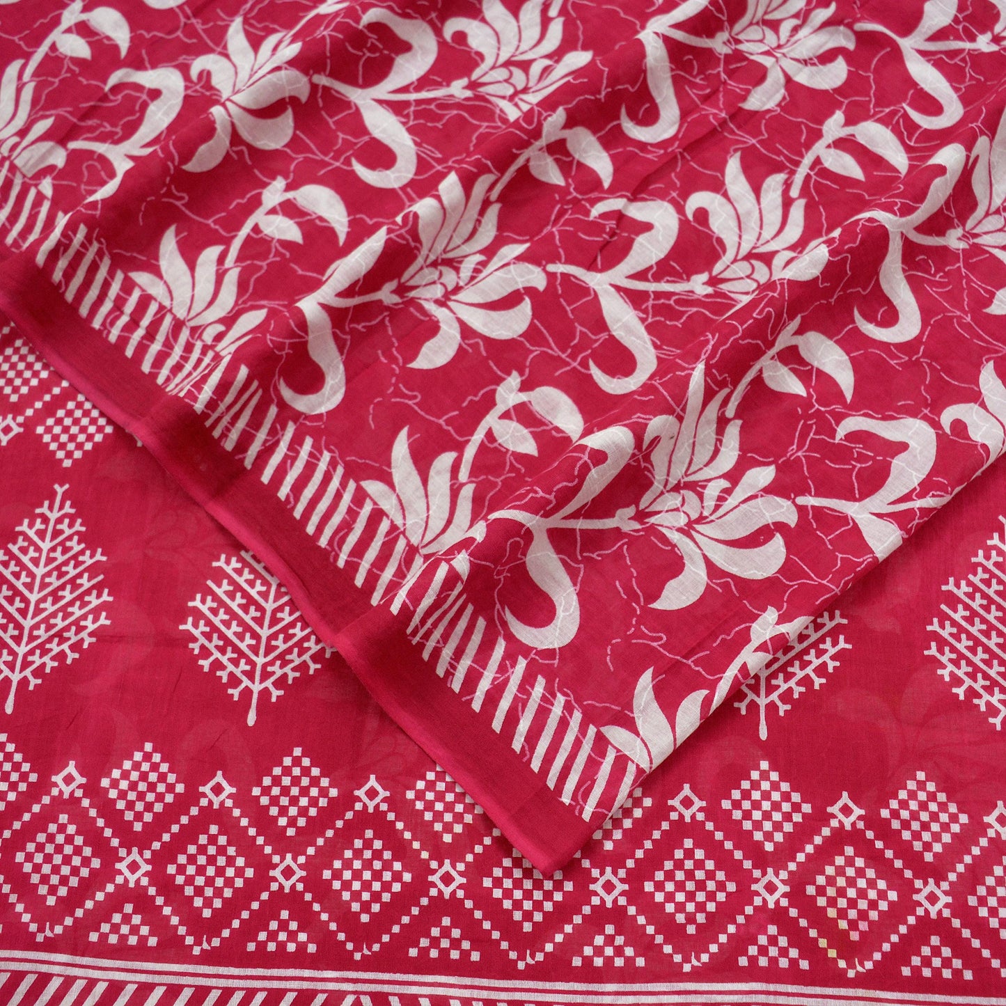 Indian Vintage Sari White & Pink Printed Pure Cotton Sarees Craft Fabric 5Yd Soft Sewing Sarong Wrap Boho Floral Quilting Dress making