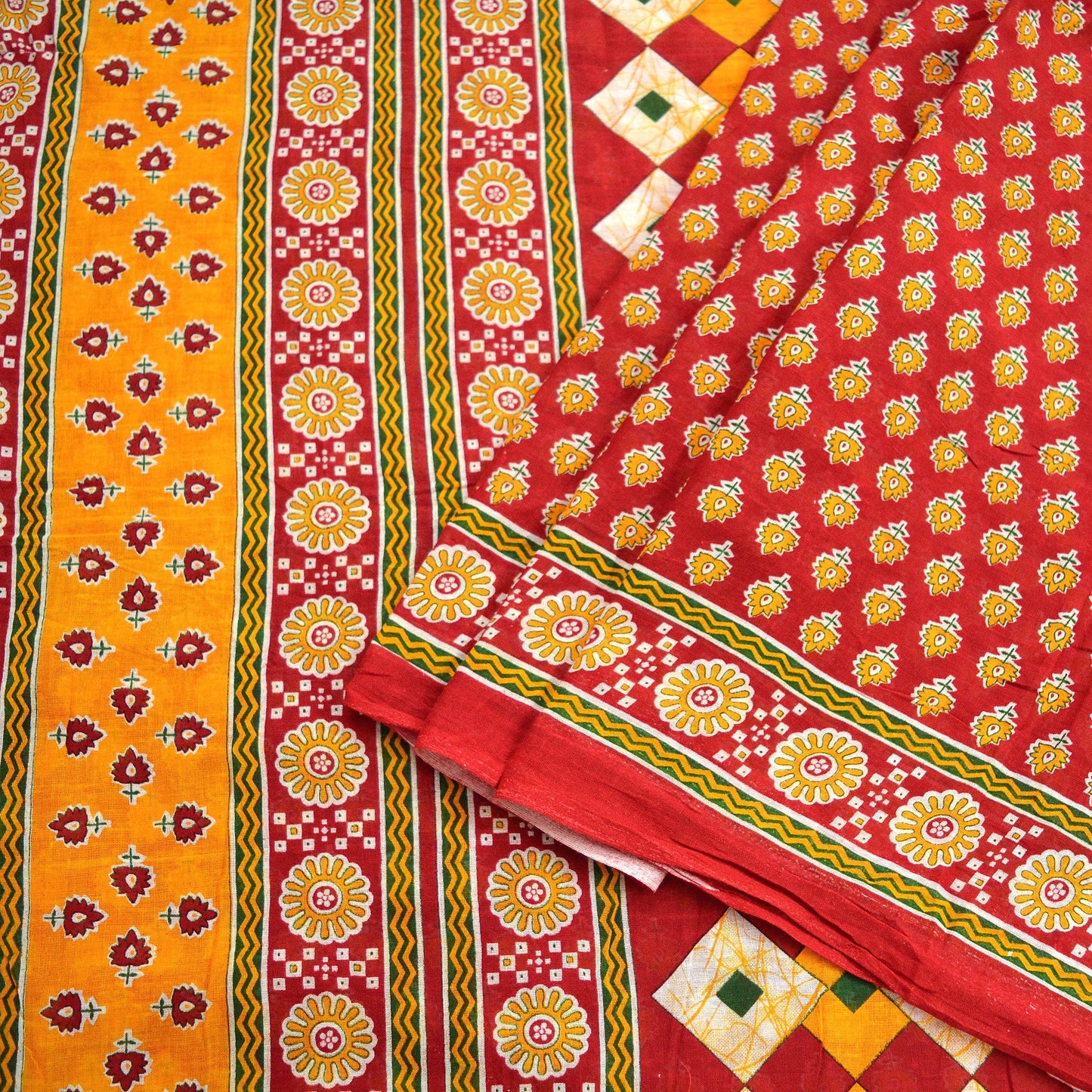 Indian Vintage Red Saree Printed Pure Cotton Sari Craft Fabric Soft 5Yd Sewing Sarong Wrap Boho Quilting Crafting Upcycle Dress making