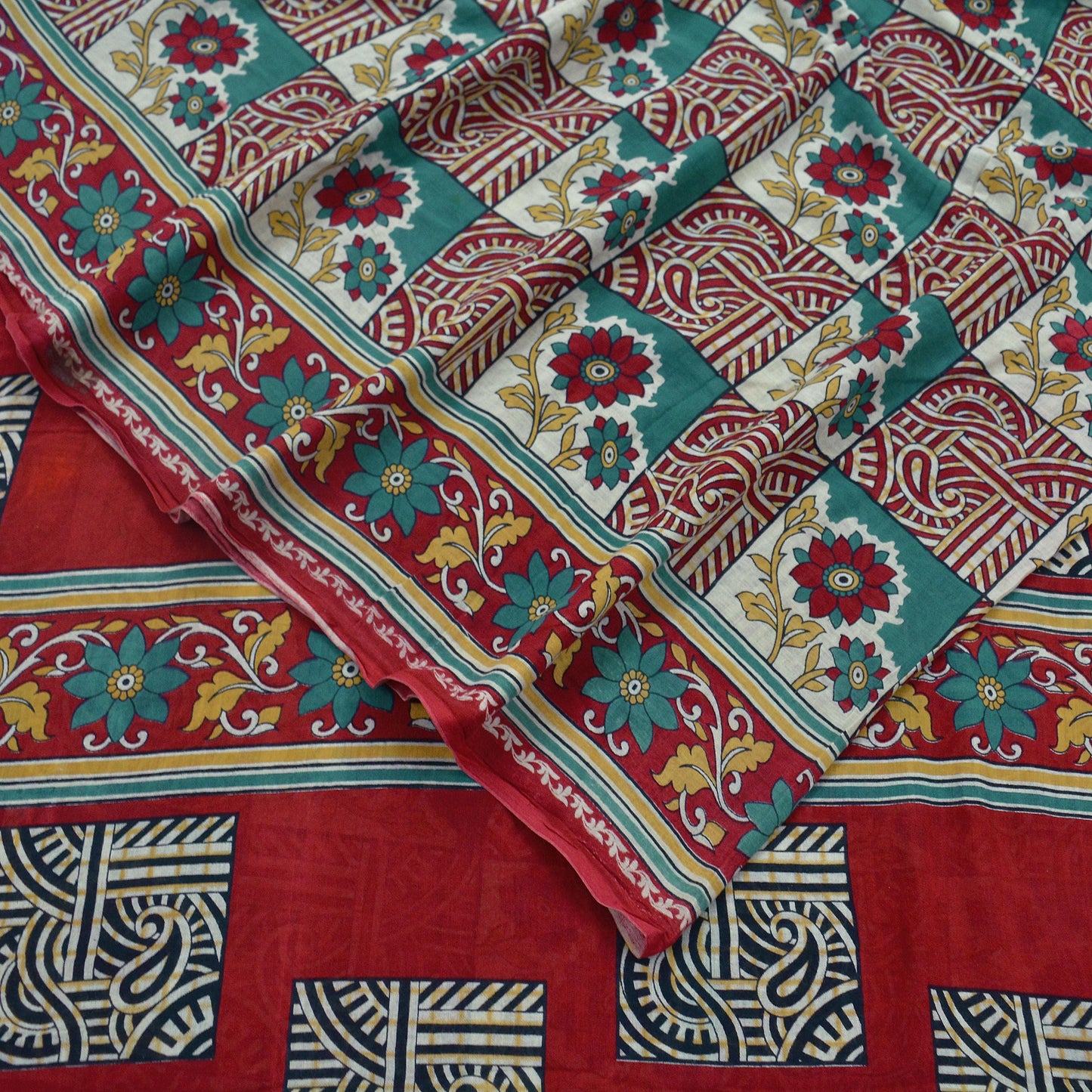 Indian Vintage Sari Green & Red Printed Pure Cotton Saree Craft Fabric 5Yd Sewing Sarong Wrap Boho Floral Crafting Upcycle Quilting Used