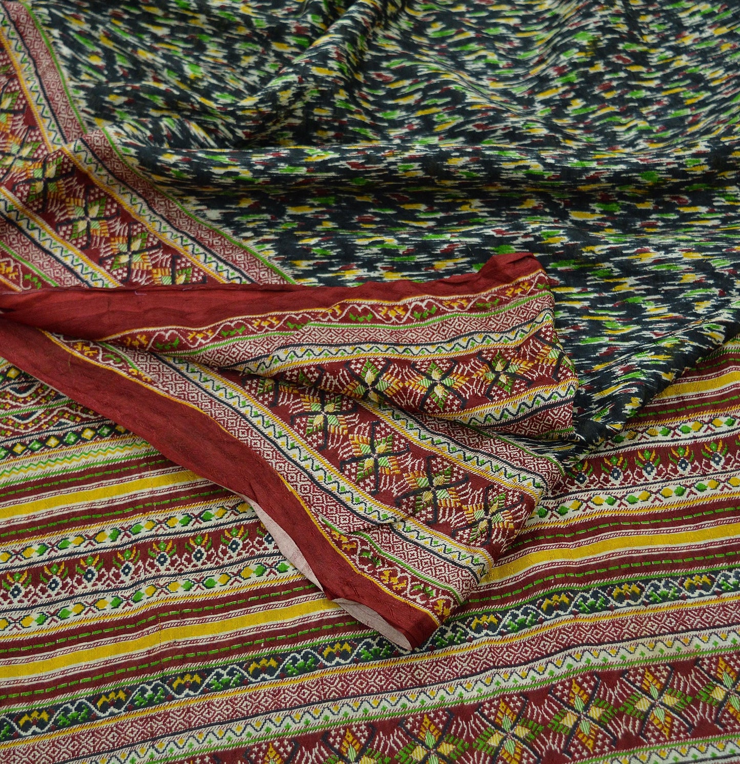 Indian Vintage Sari Black & Maroon 100% Pure Silk Printed Saree 6yd Sewing Craft Fabric DressMaking Soft Quilting Crafting Upcycle Used