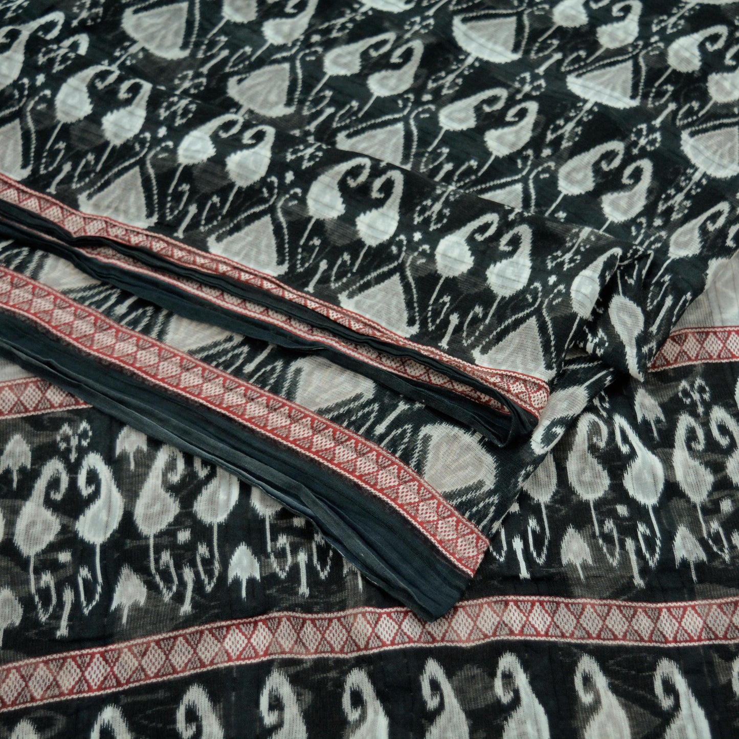 Indian Vintage Black & White Saree Printed Pure Cotton Indian Sari Craft Fabric 5Yd Sewing Soft Sarong Wrap Boho Paisley Quilting Crafting