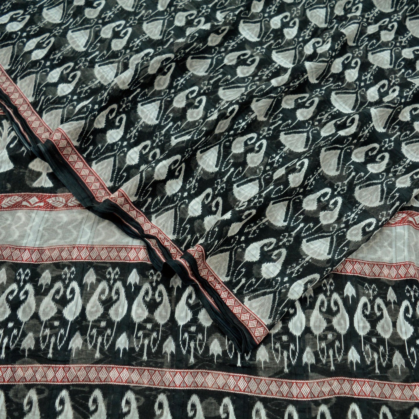Indian Vintage Black & White Saree Printed Pure Cotton Indian Sari Craft Fabric 5Yd Sewing Soft Sarong Wrap Boho Paisley Quilting Crafting