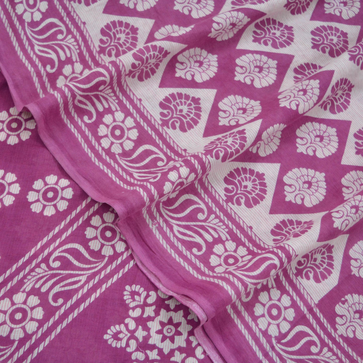 Indian Vintage Sari Purple & Ivory Pure Cotton Printed Saree 5Yd Craft Fabric Sewing Sarong Wrap Boho Floral Quilting crafting dressmaking