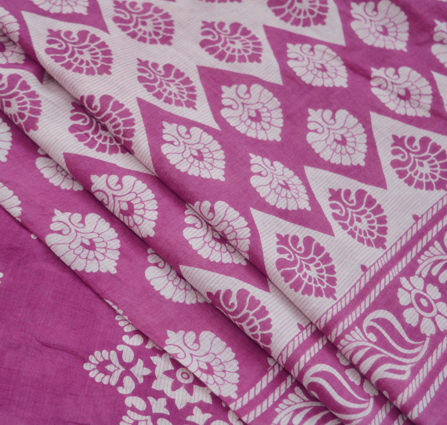 Indian Vintage Sari Purple & Ivory Pure Cotton Printed Saree 5Yd Craft Fabric Sewing Sarong Wrap Boho Floral Quilting crafting dressmaking