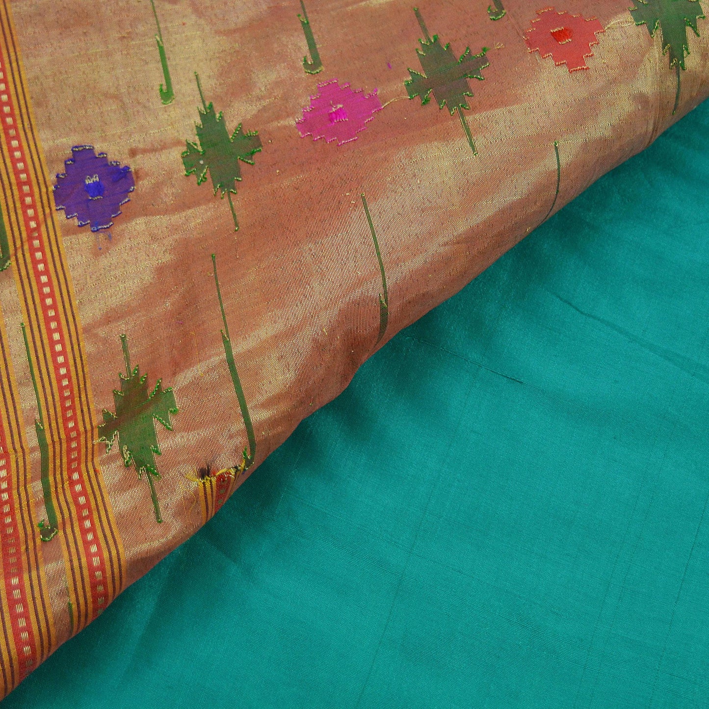 Indian Vintage Sari Pure Silk Paithani Saree 100% Real Golden Zari Hand Woven Paithani sarees Wedding Wear pre-owned Bridal silk sarees