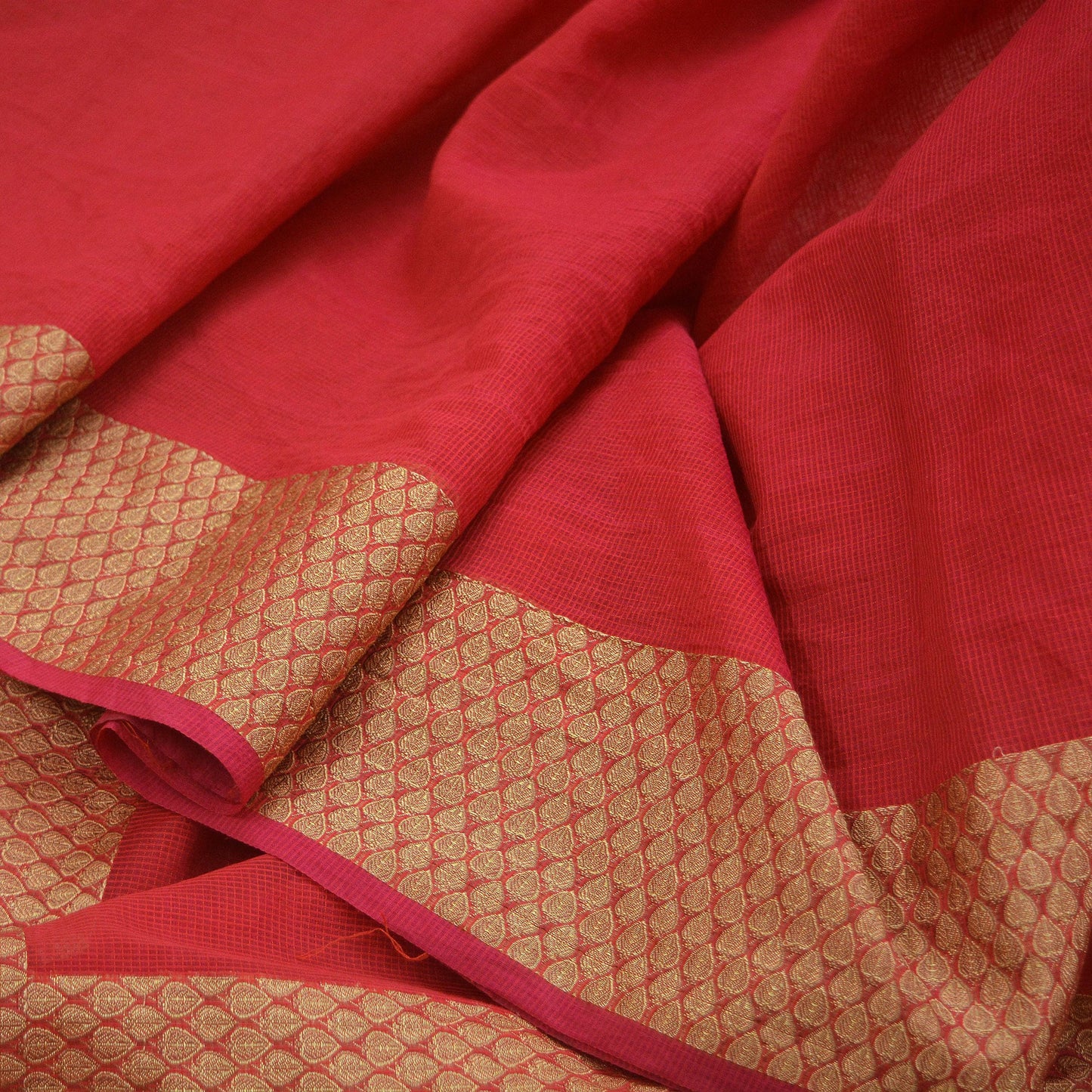 The vintage Creation Indian Vintage Sari Red Hand Woven Saree Organza Craft Fabric 6Yd Ethnic Sewing Crafting Quilting Upcycle Dress making
