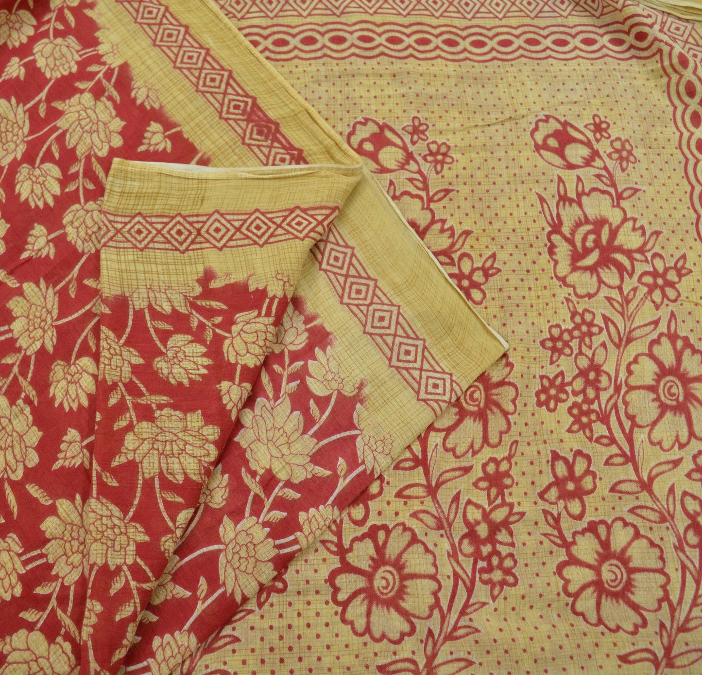Indian Vintage Red & Beige Saree Printed 100% Pure Cotton Sari Craft Fabric 5Yd Soft Sewing Sarong Wrap Dress Making Quilting Crafting