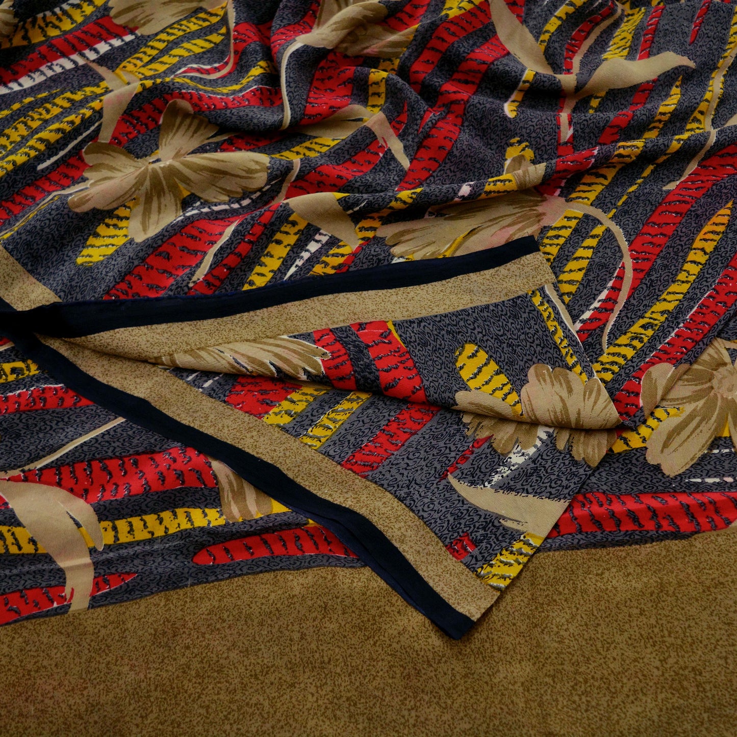 Indian Vintage Sari Brown & Gray Pure Crepe Silk Printed Sarees 5yd Sewing Craft Fabric Floral Soft Wrap Dress making Upcycle Quilting