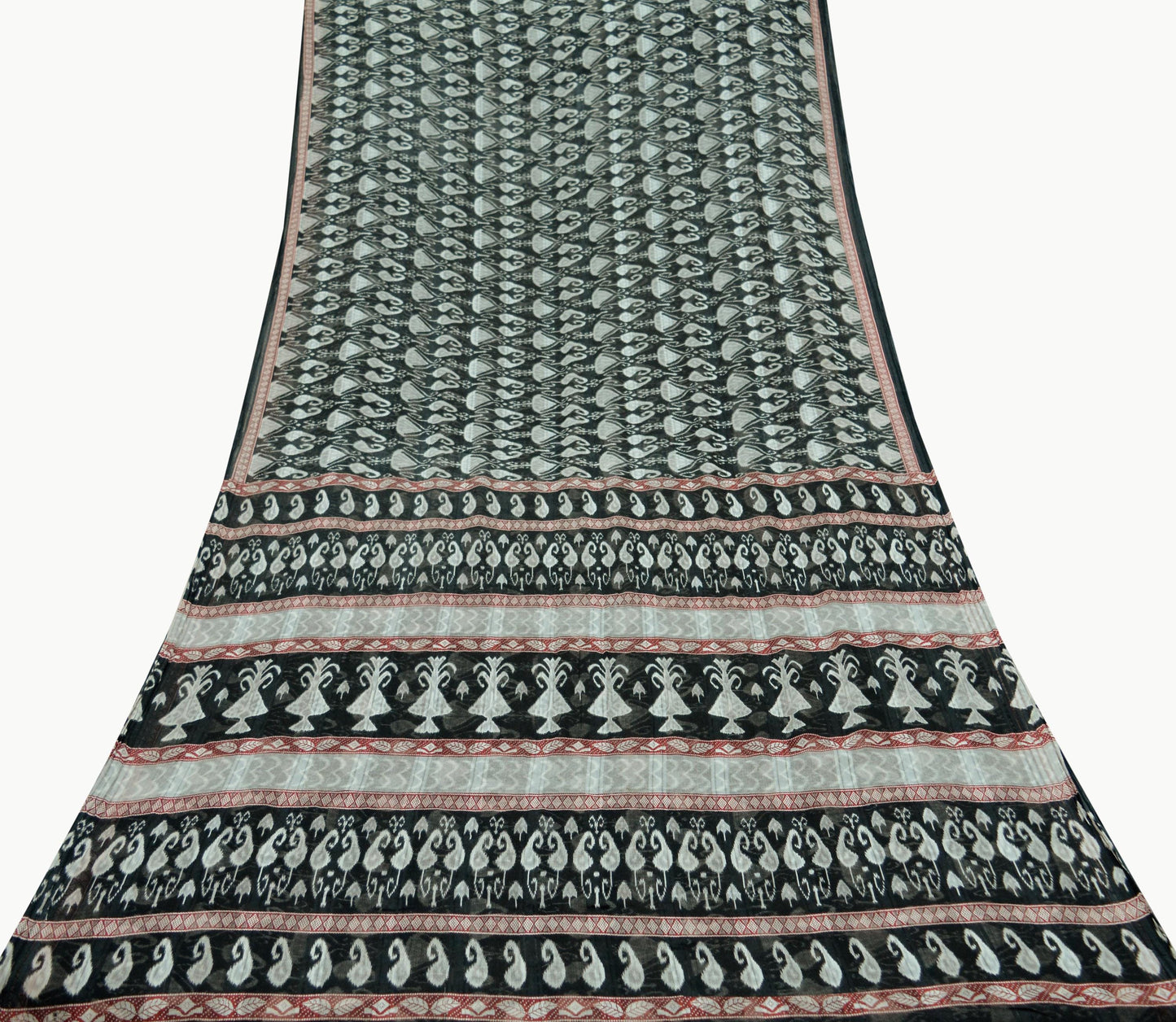 Indian Vintage Black & White Saree Printed Pure Cotton Indian Sari Craft Fabric 5Yd Sewing Soft Sarong Wrap Boho Paisley Quilting Crafting