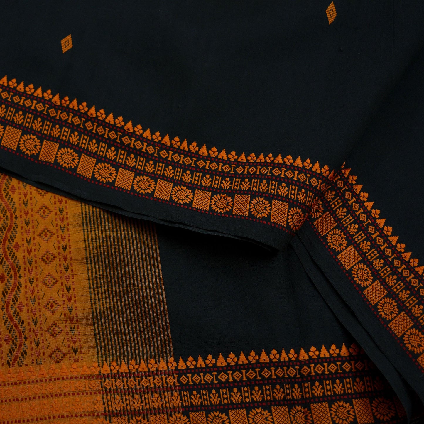 Indian Vintage Sari Mustard & Black Pure Cotton Hand Woven Baluchari Saree Craft Fabric 5yd Ethnic Humans Fringes Crafting Upcycle Quilting