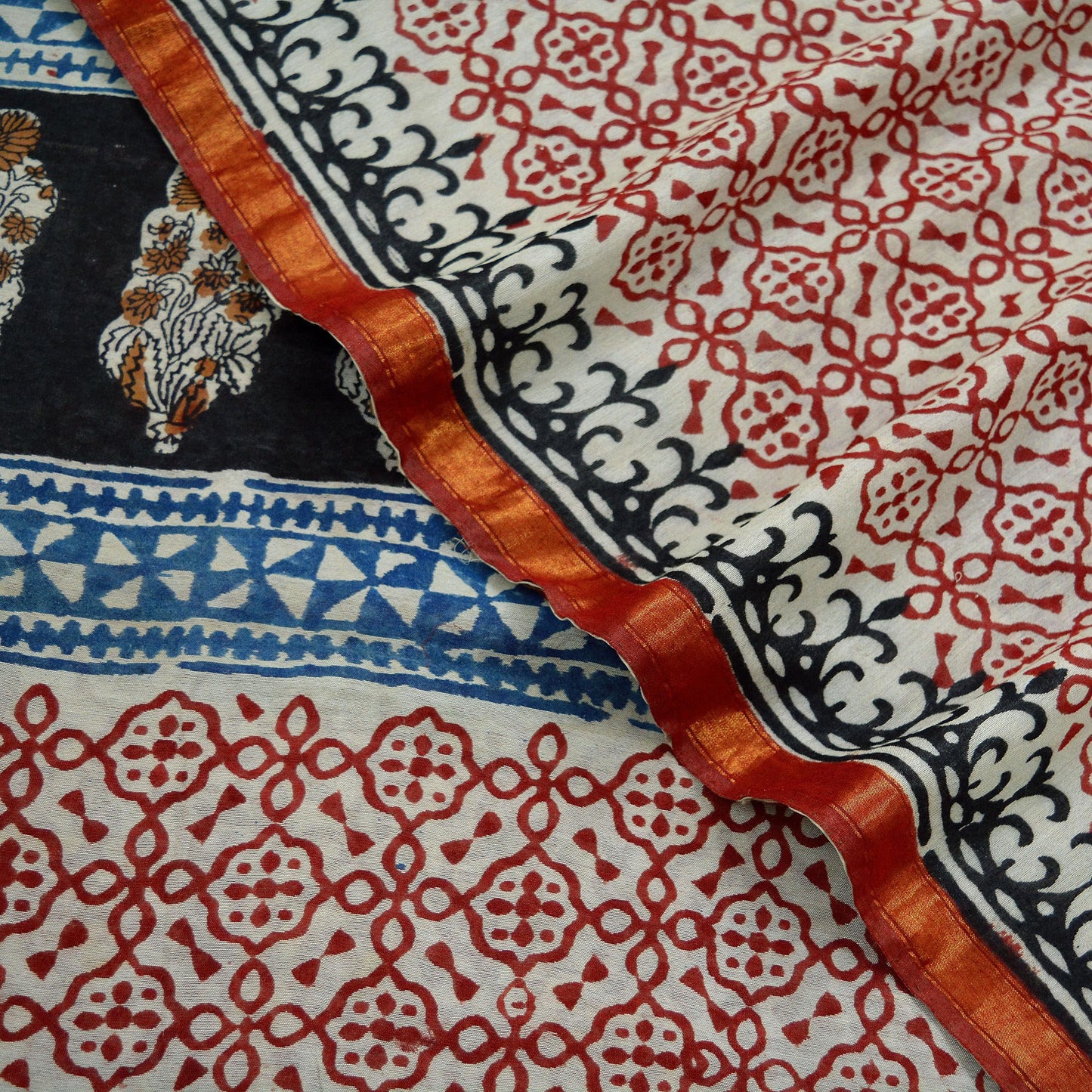 Indian Vintage Sari Cream Block Printed Sari Chanderi Cotton Saree Craft Fabric 5Yd Floral Soft Dress making Crafting