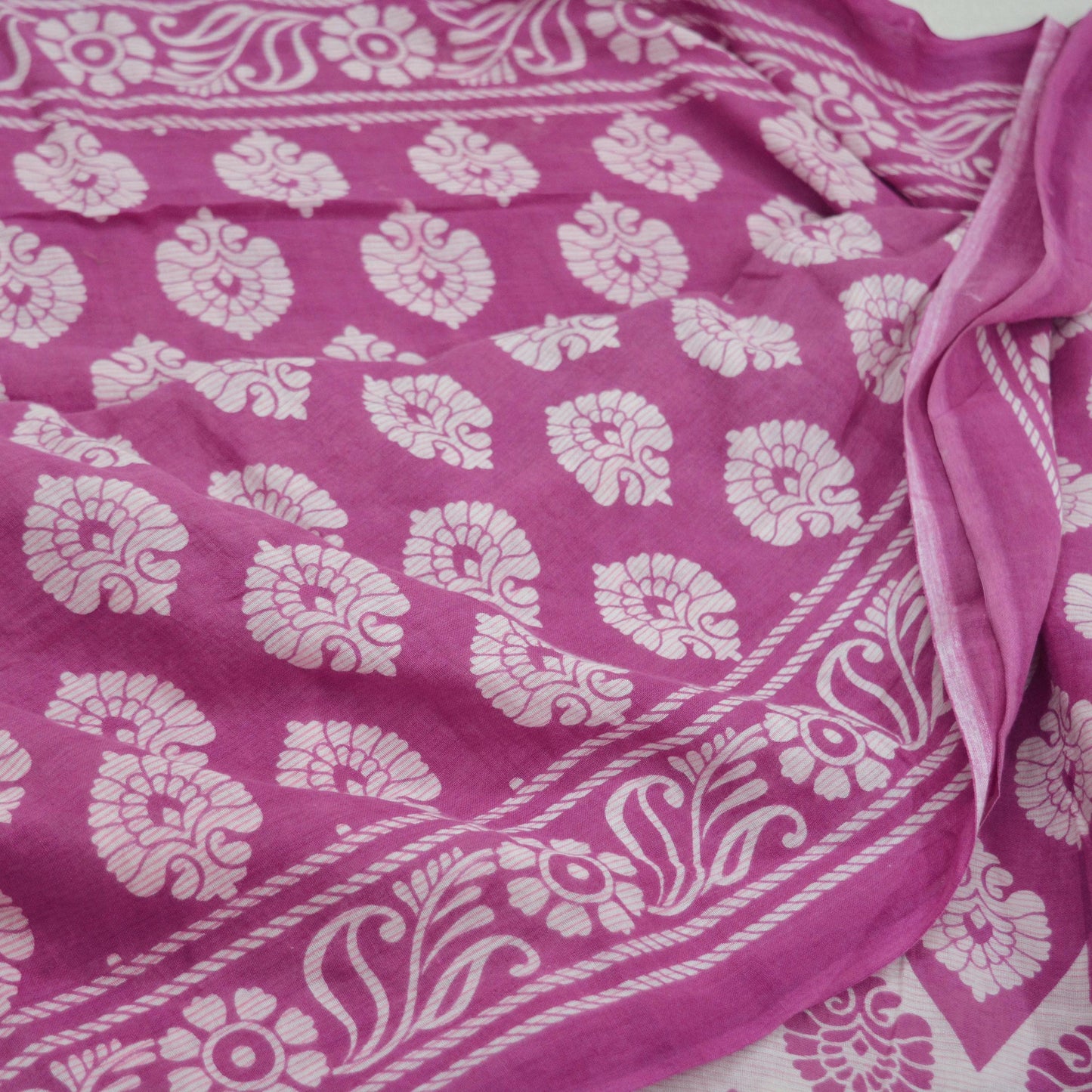 Indian Vintage Sari Purple & Ivory Pure Cotton Printed Saree 5Yd Craft Fabric Sewing Sarong Wrap Boho Floral Quilting crafting dressmaking