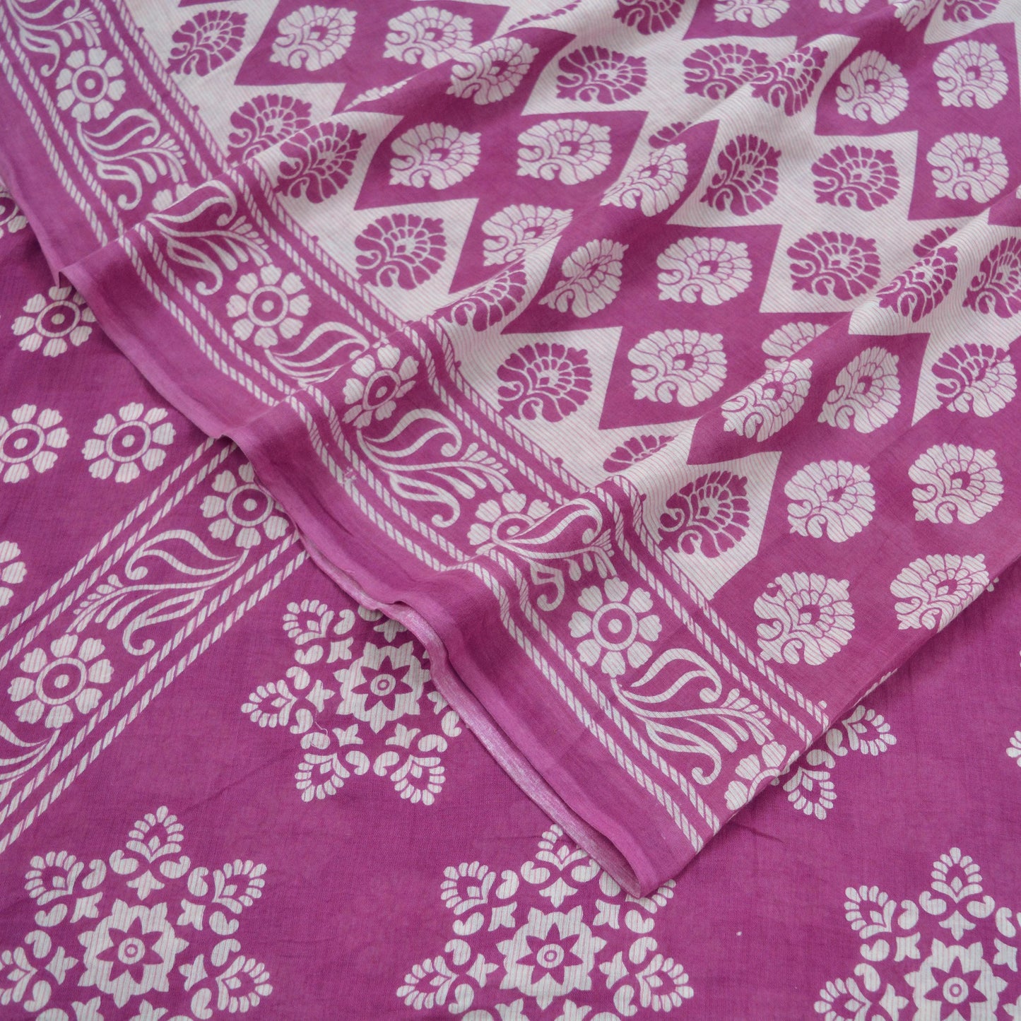 Indian Vintage Sari Purple & Ivory Pure Cotton Printed Saree 5Yd Craft Fabric Sewing Sarong Wrap Boho Floral Quilting crafting dressmaking