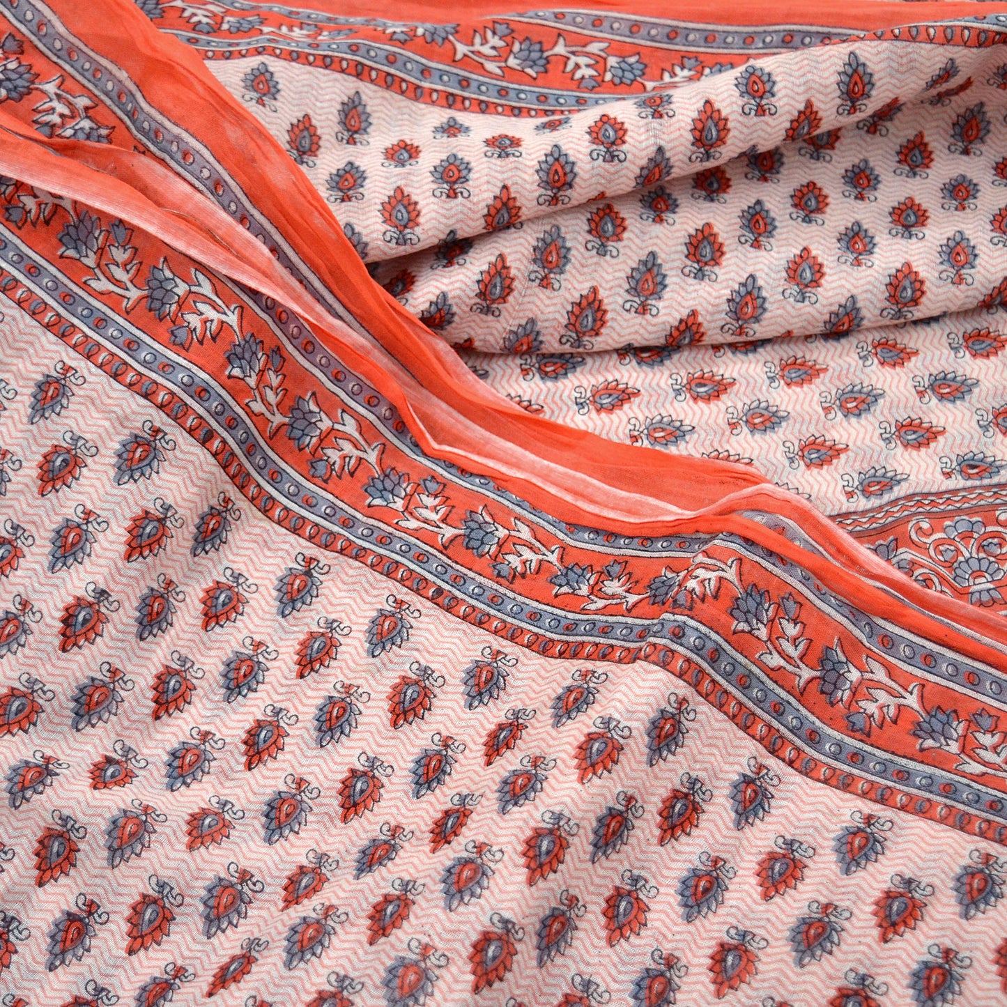 Indian Vintage Sari White & Gray Printed 100% Pure Cotton Sarees Craft Soft Fabric 5Yd Sewing Sarong Wrap Boho Floral Dress making Crafting